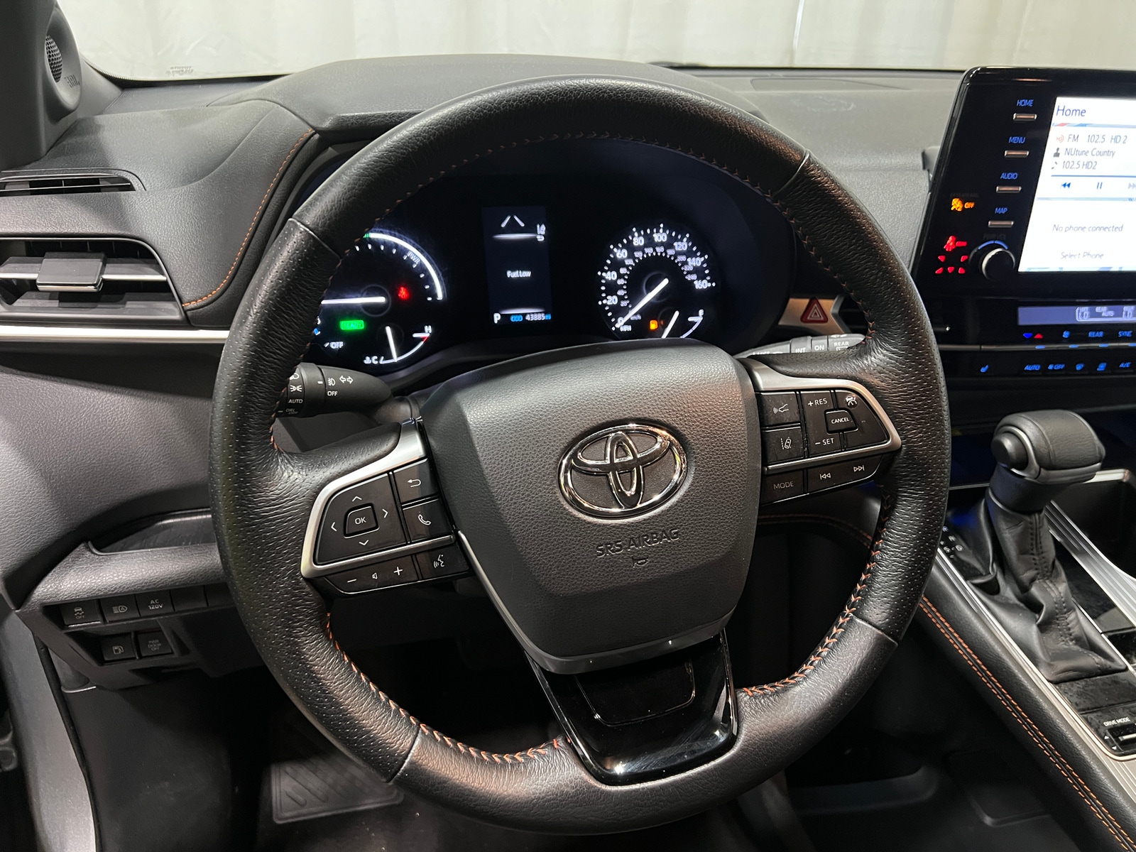 Thumbnail: 2021 Toyota Sienna - 4