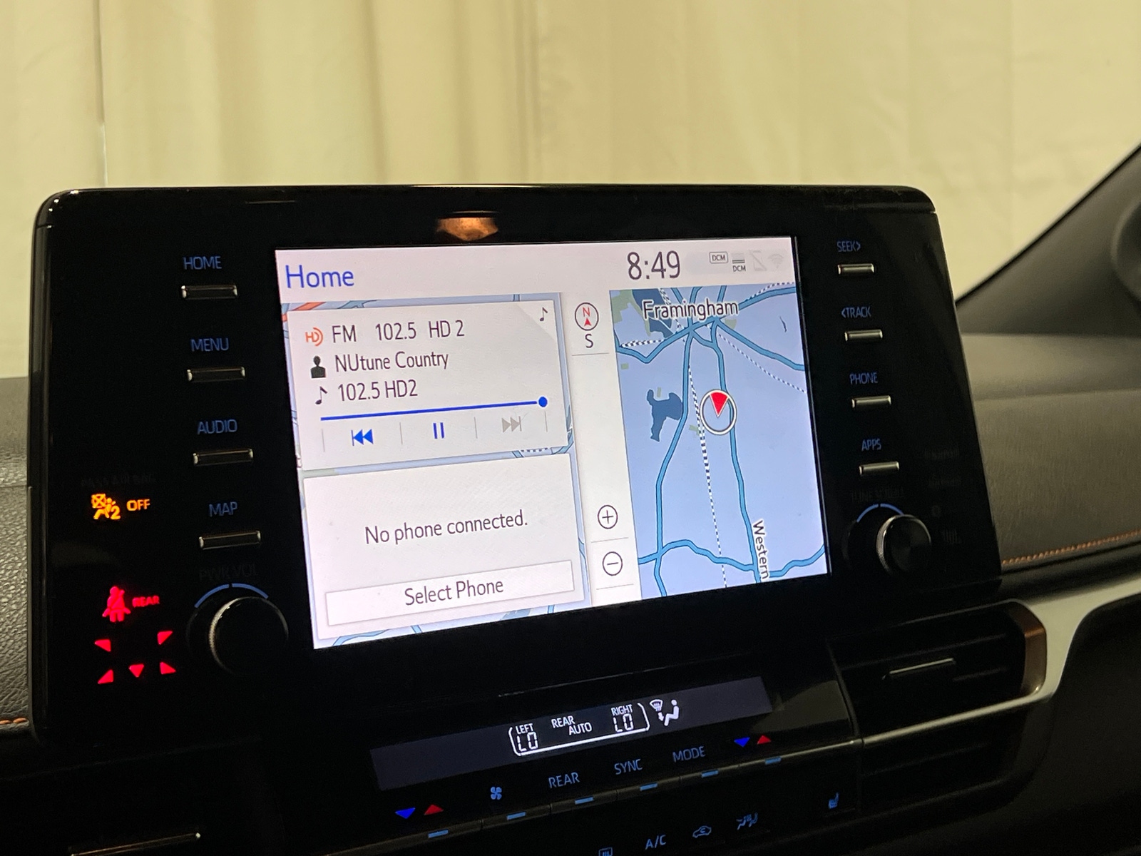 Thumbnail: 2021 Toyota Sienna - 3