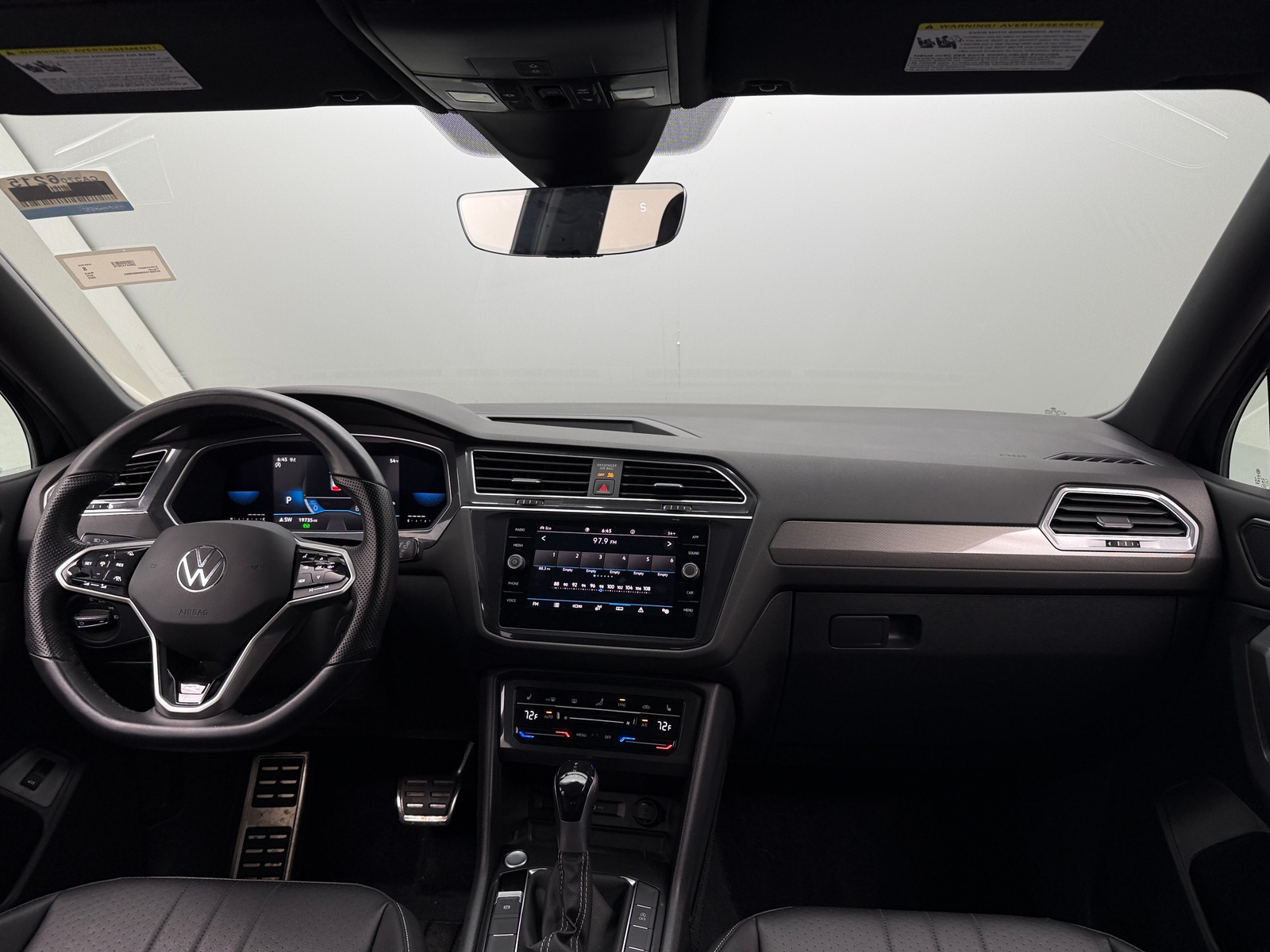 Thumbnail: 2022 Volkswagen Tiguan - 2