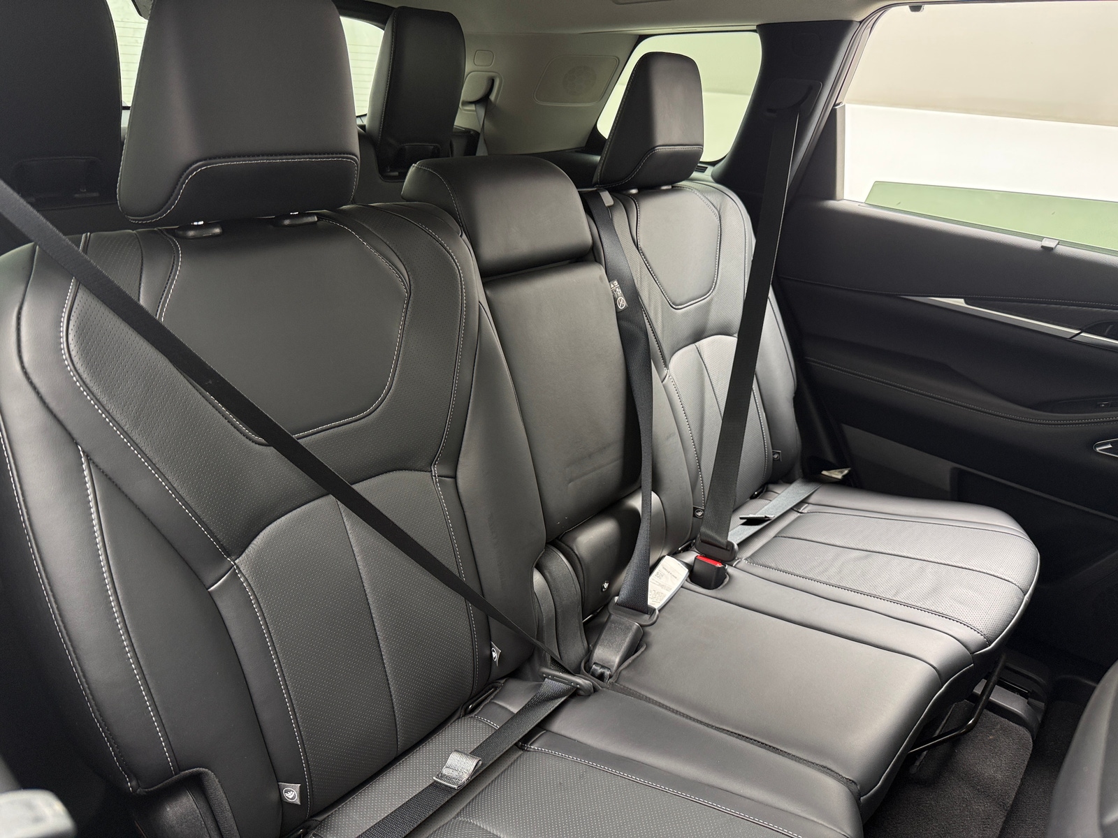 Thumbnail: 2023 INFINITI QX60 - 5