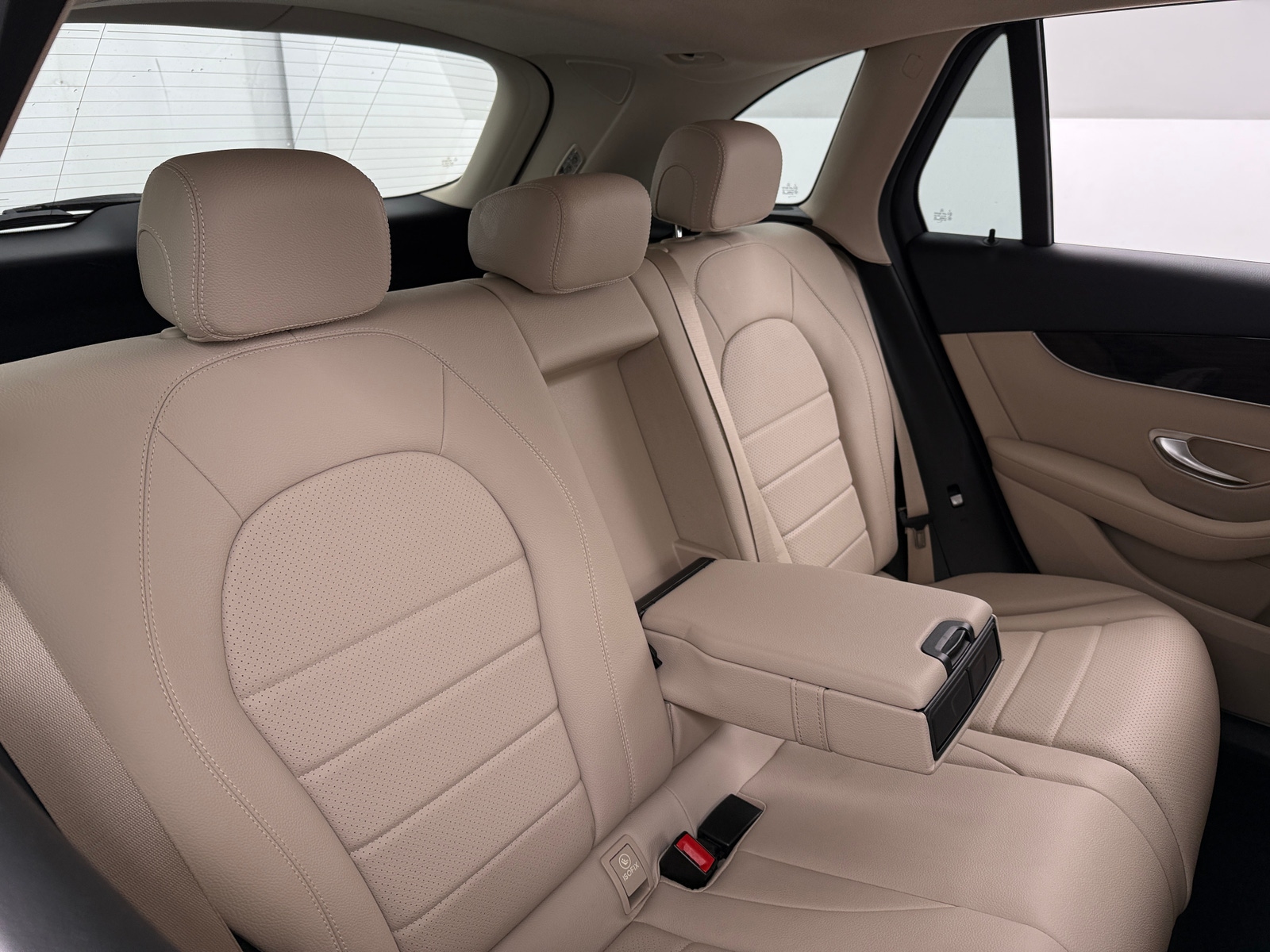 Thumbnail: 2016 Mercedes-Benz GLC - 5
