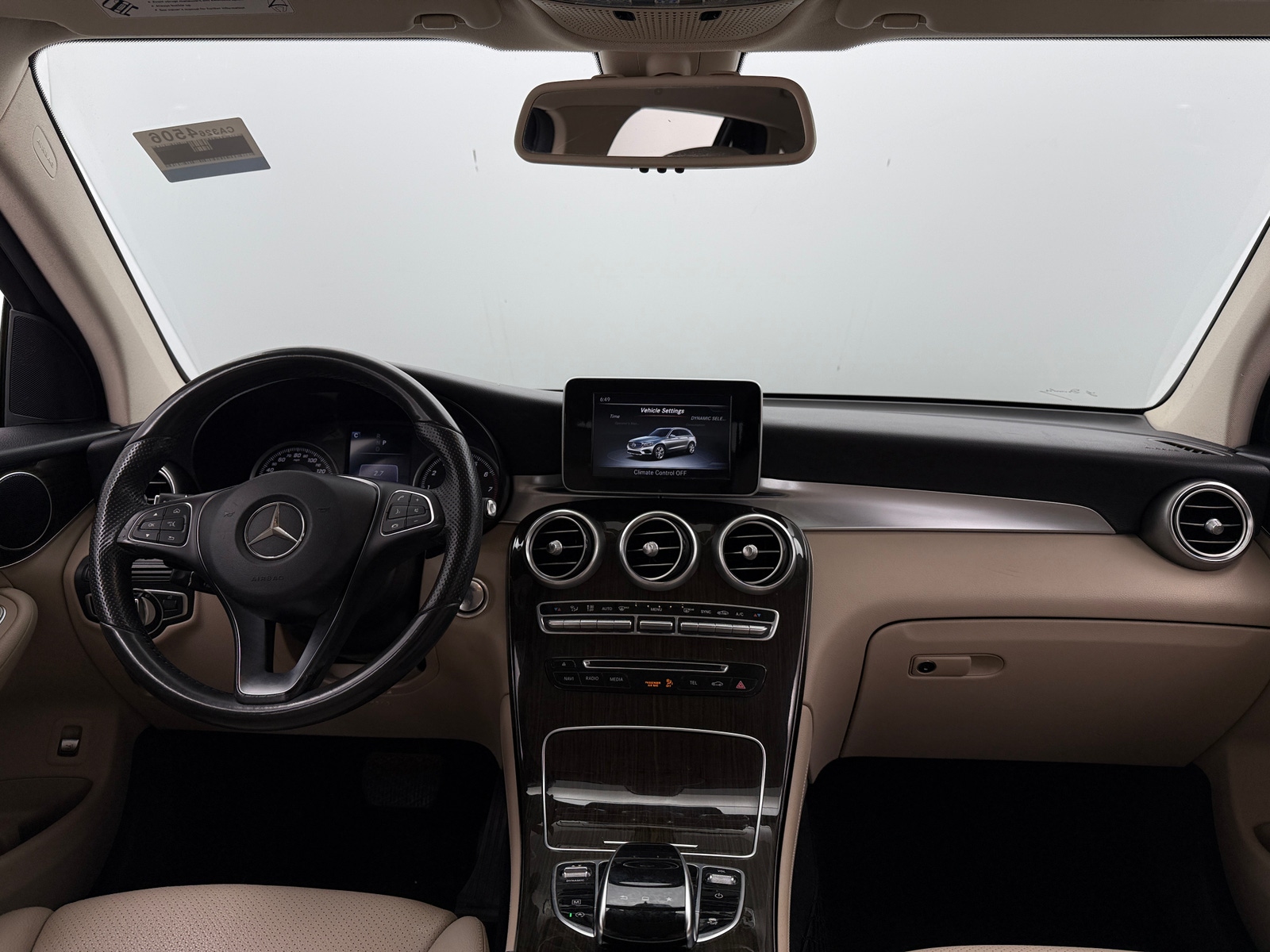 Thumbnail: 2016 Mercedes-Benz GLC - 2