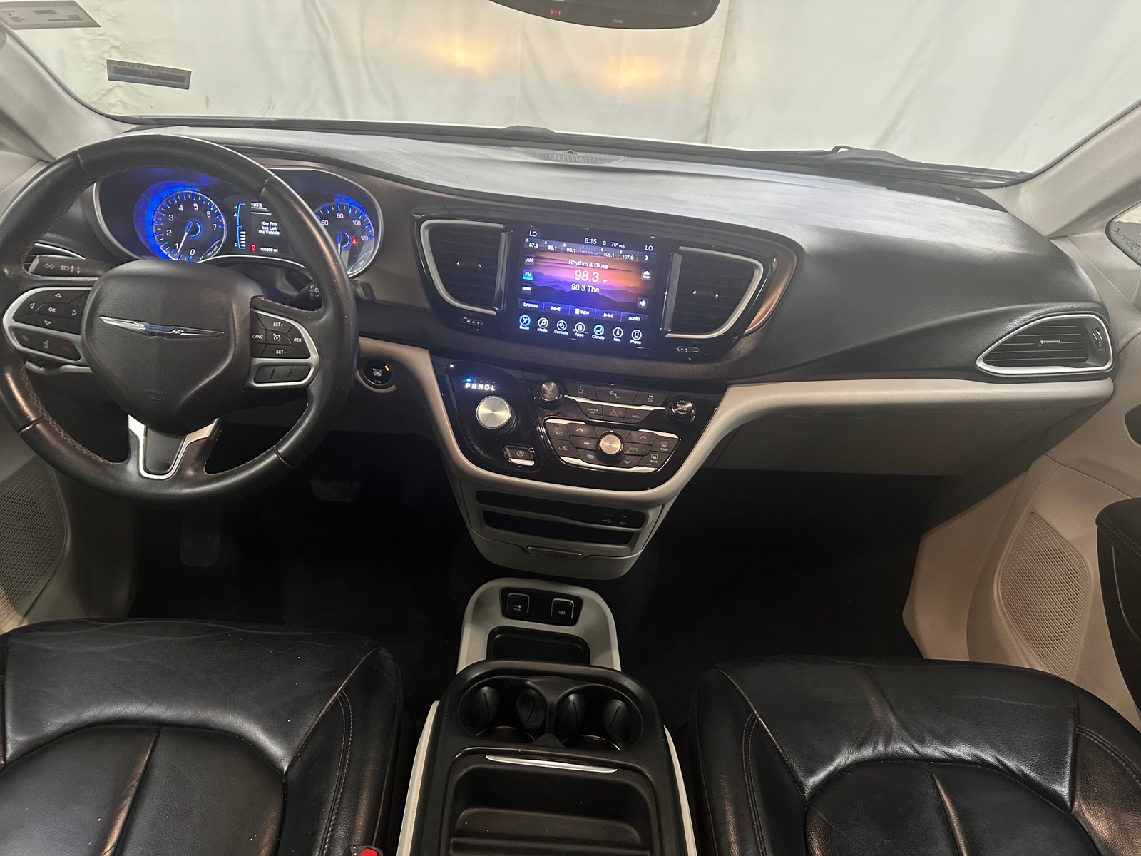Thumbnail: 2017 Chrysler Pacifica - 2