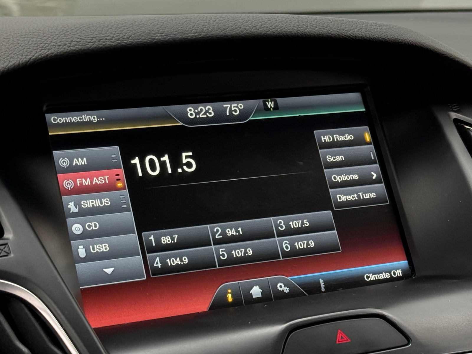 Thumbnail: 2015 Ford Focus - 3