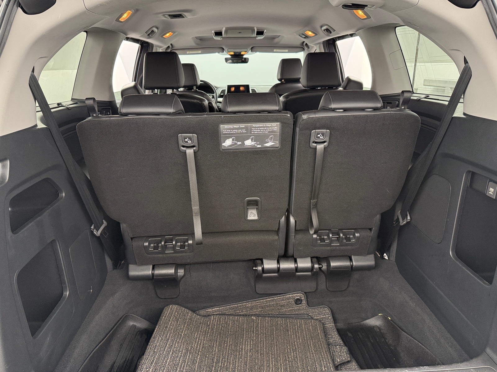 Thumbnail: 2022 Honda Odyssey - 6