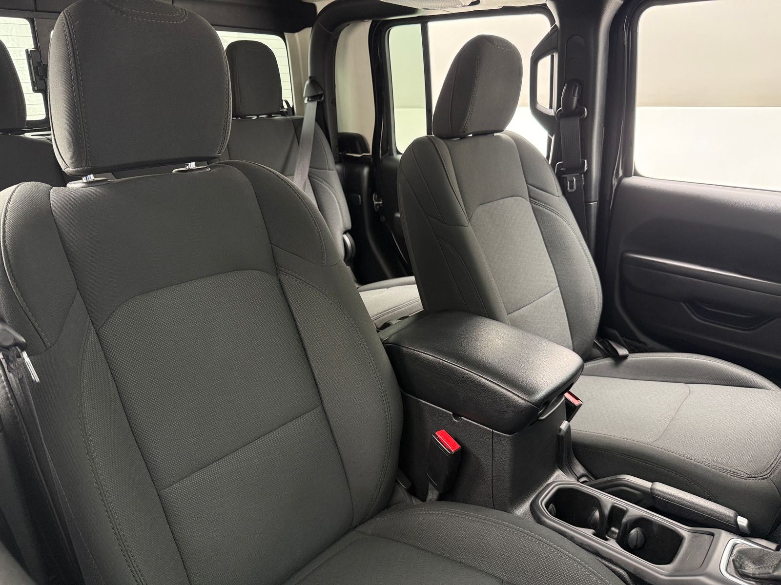 Thumbnail: 2022 Jeep Gladiator - 2