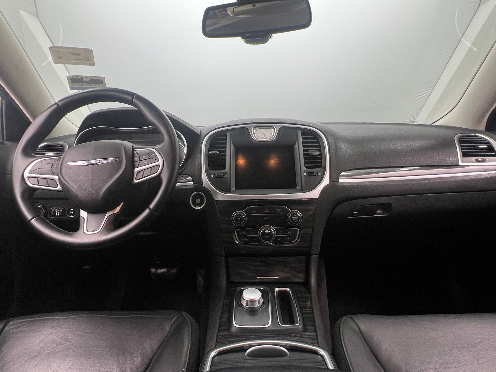 Thumbnail: 2019 Chrysler 300 - 2