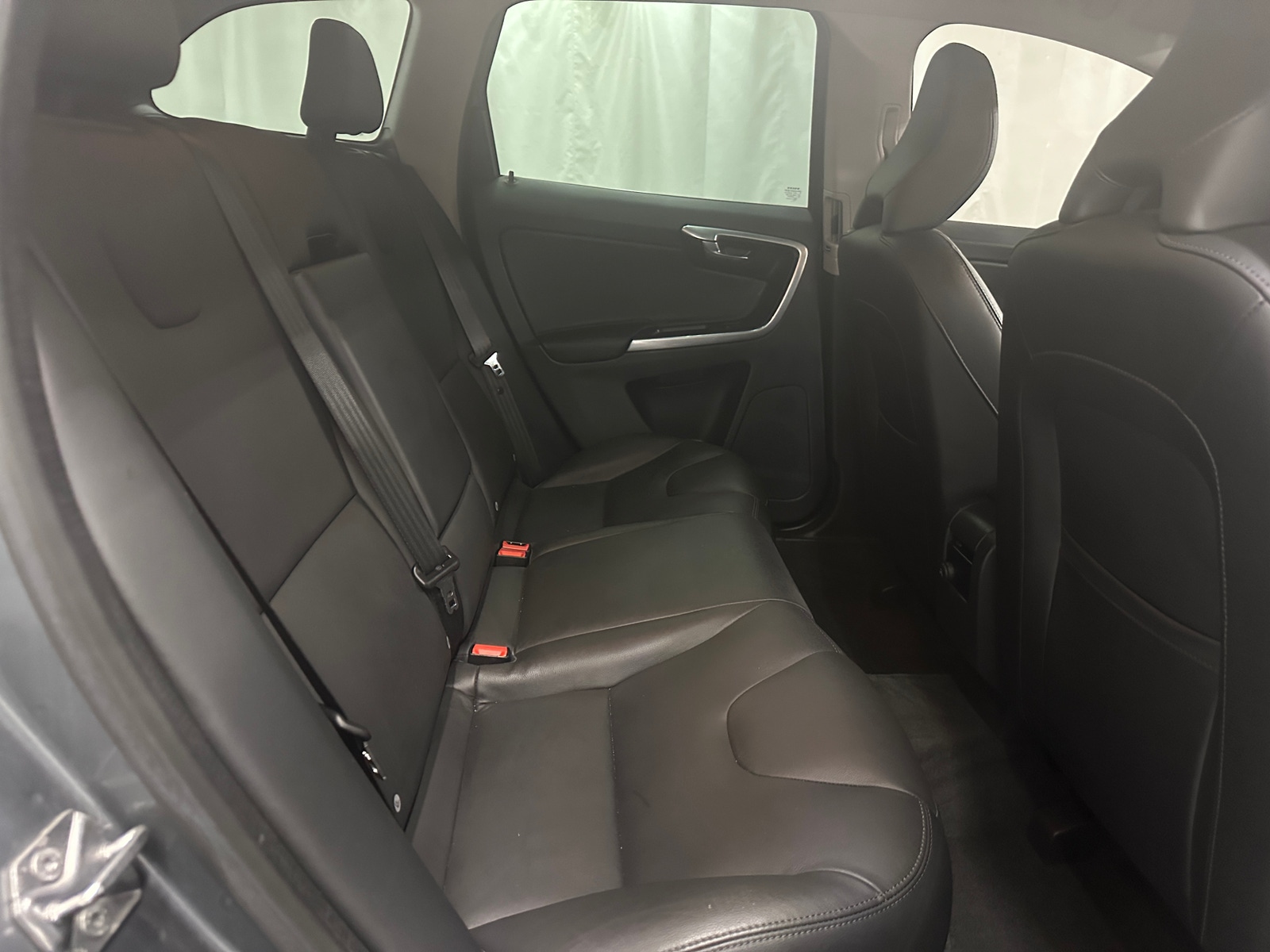 Thumbnail: 2016 Volvo XC60 - 5