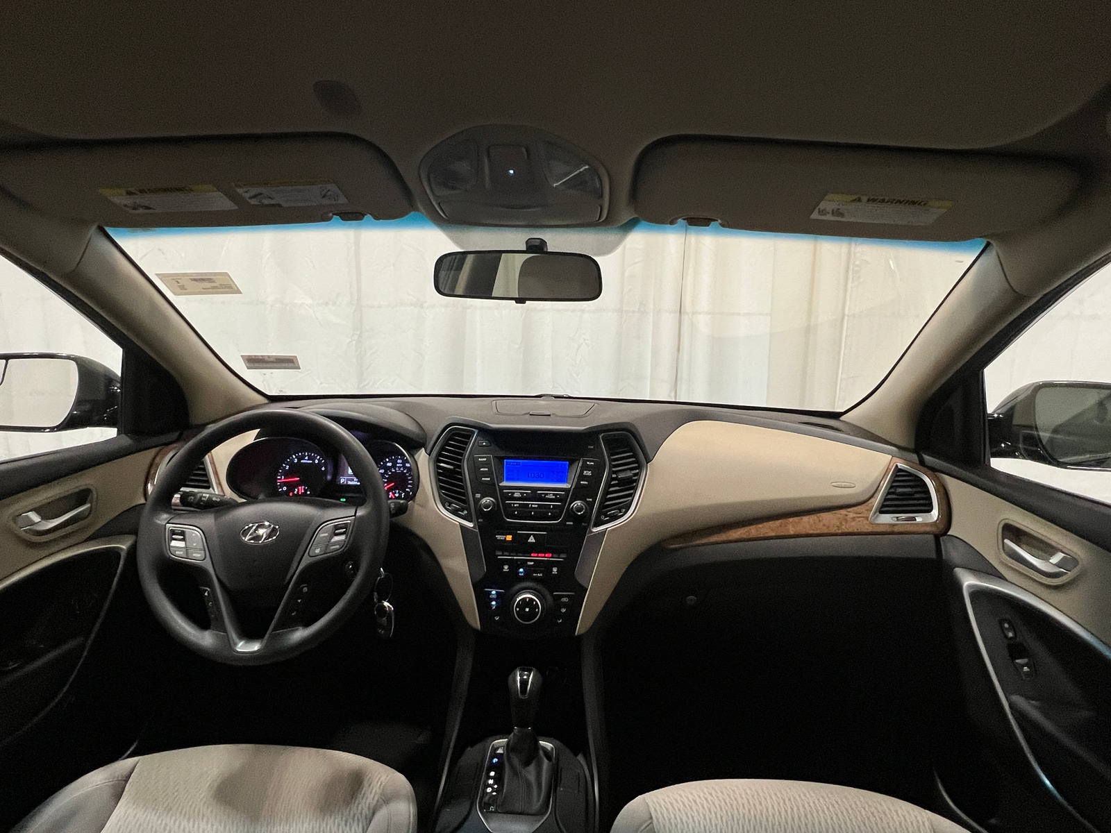 Thumbnail: 2016 Hyundai Santa Fe - 3