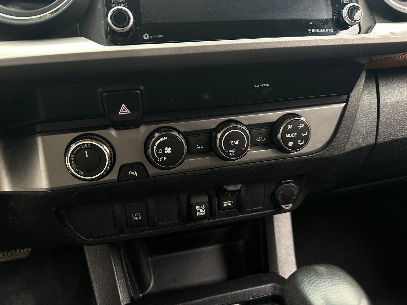 Thumbnail: 2020 Toyota Tacoma - 4