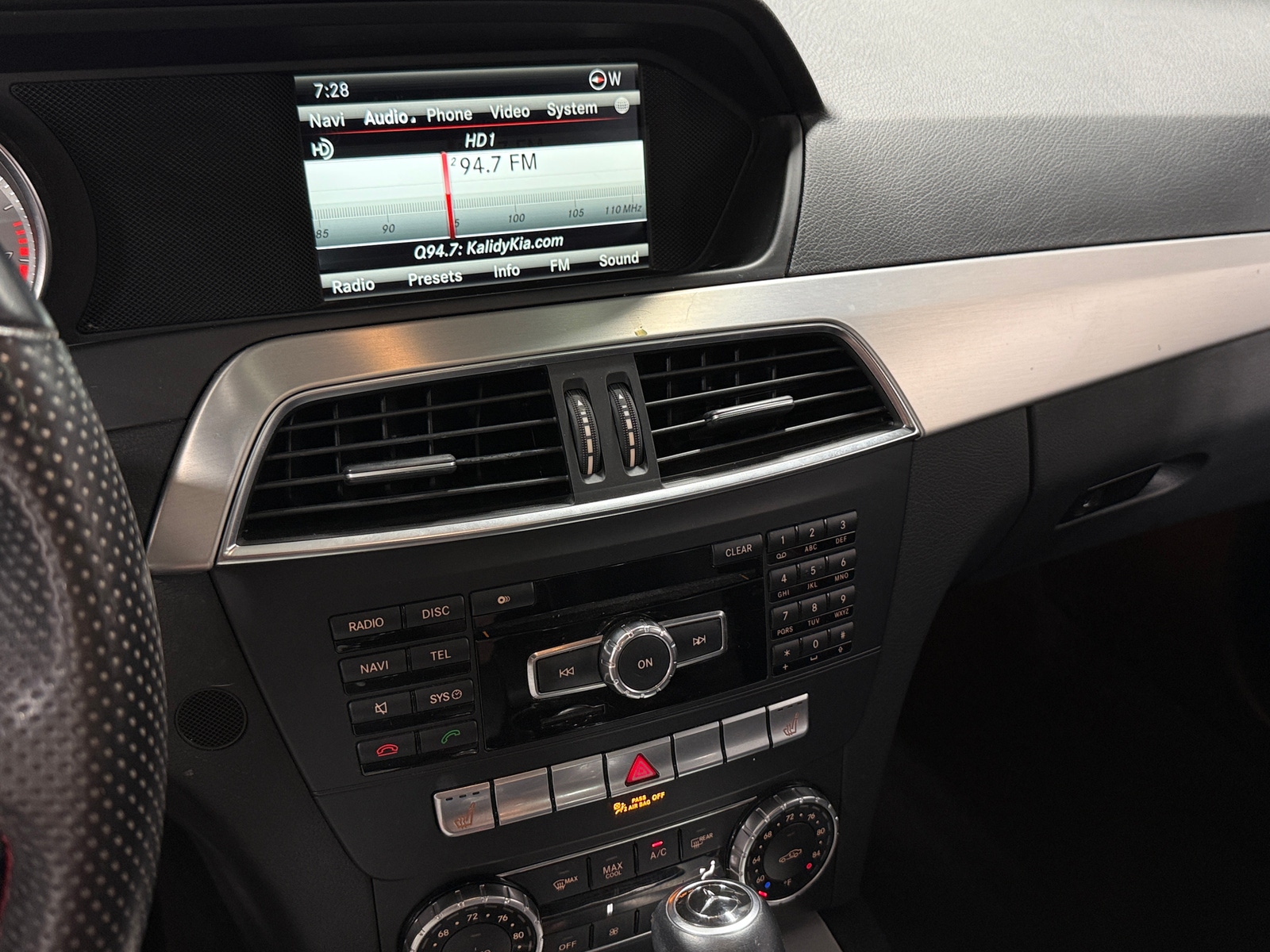 Thumbnail: 2014 Mercedes-Benz C-Class - 3