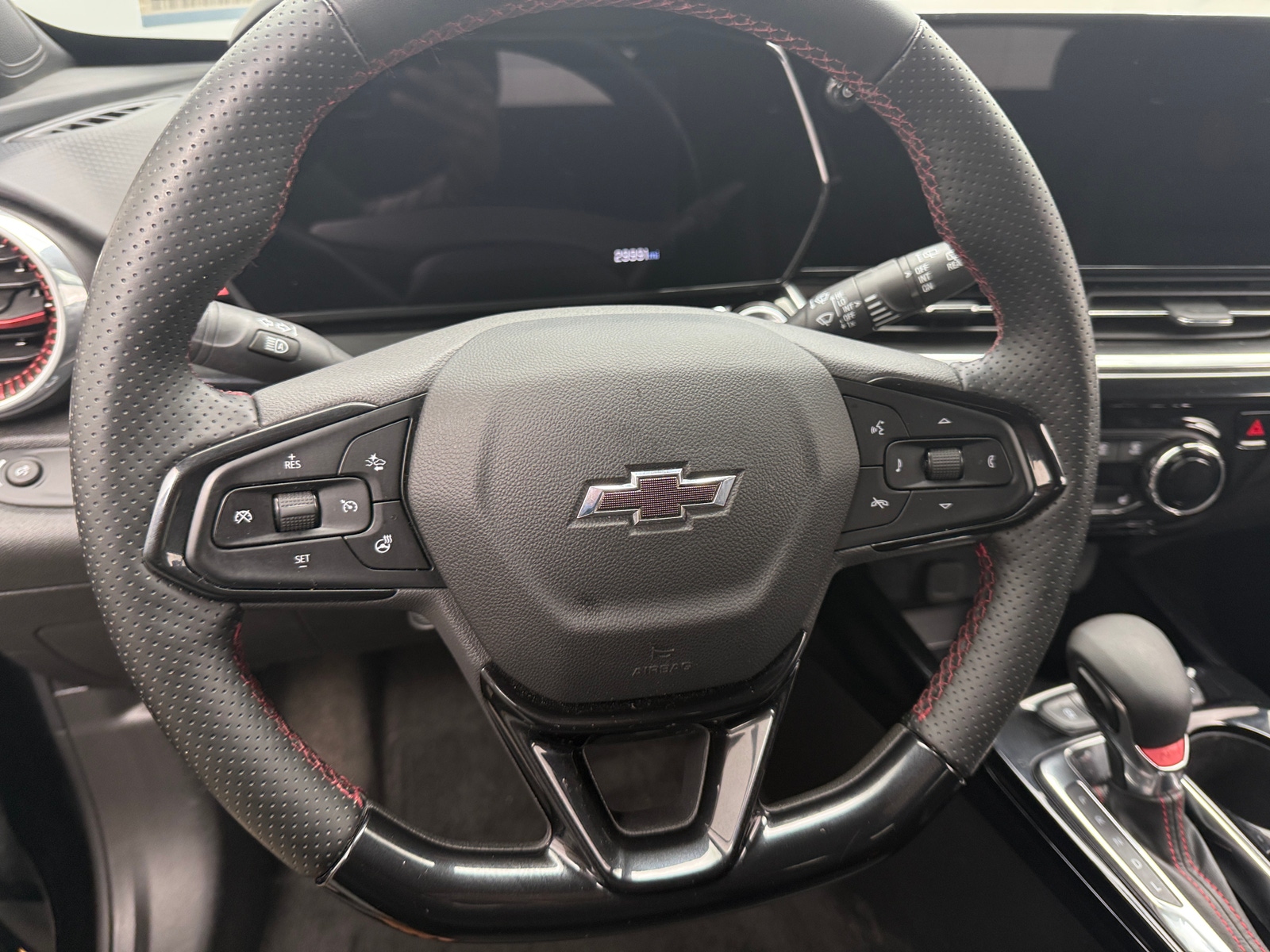 Thumbnail: 2025 Chevrolet Trax - 4