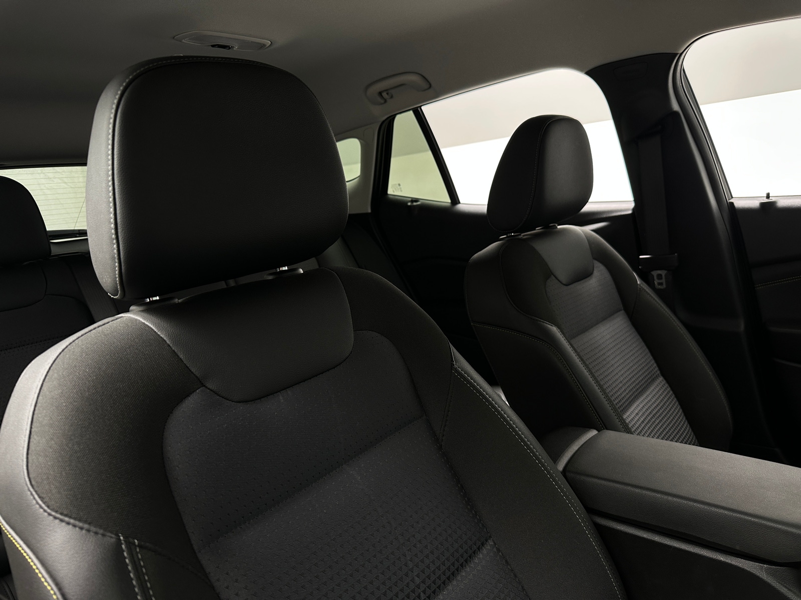 Thumbnail: 2024 Chevrolet Trax - 2
