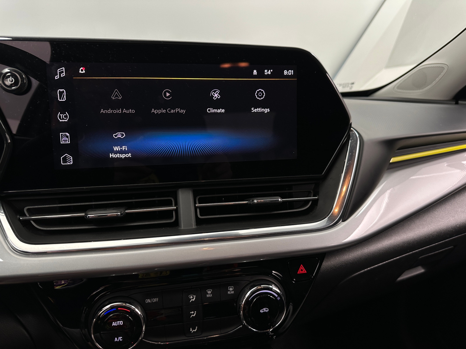Thumbnail: 2024 Chevrolet Trax - 4