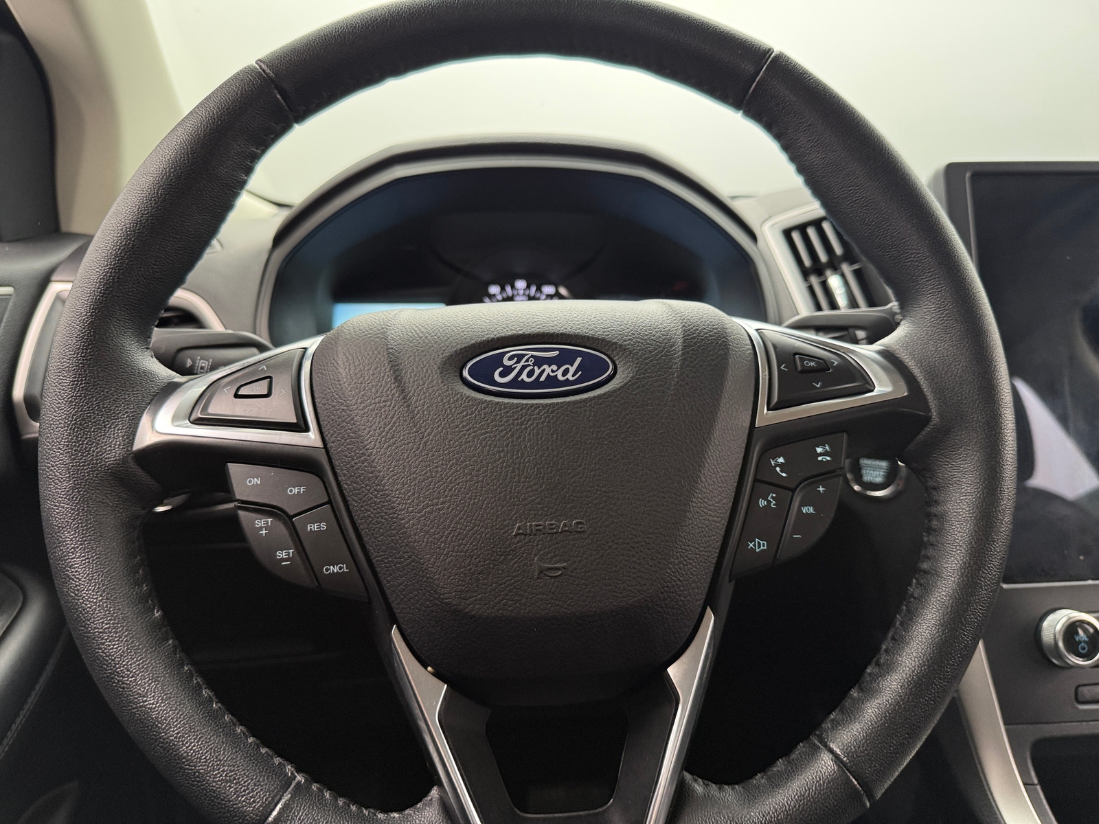 Thumbnail: 2024 Ford Edge - 4
