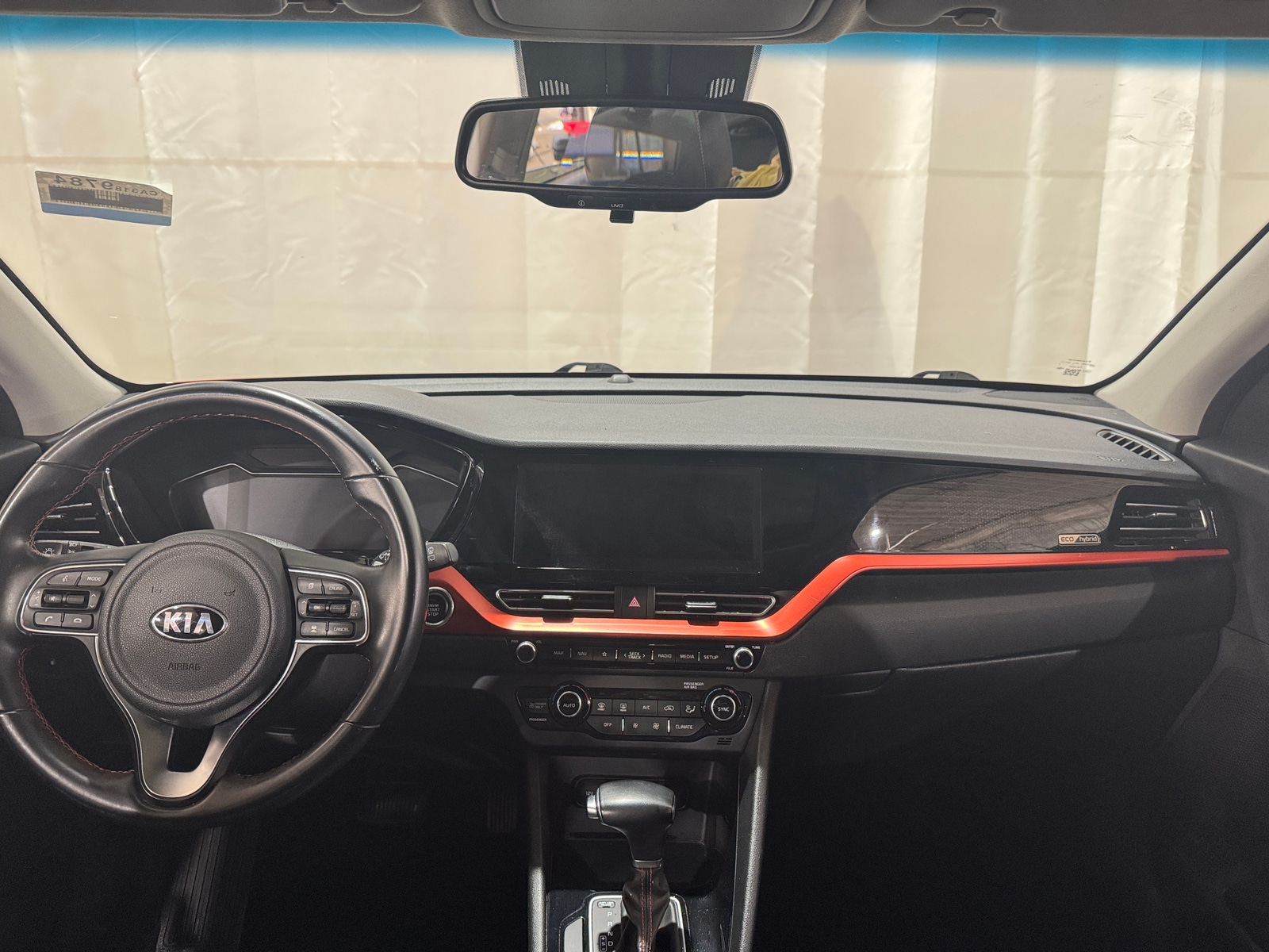 Thumbnail: 2020 Kia Niro - 2