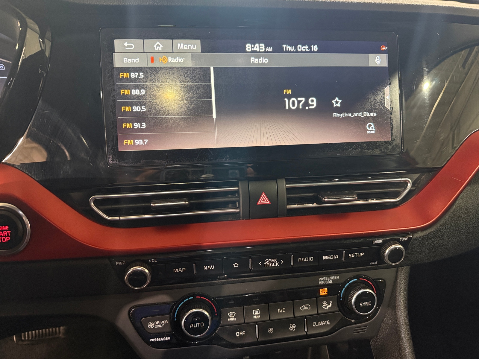 Thumbnail: 2020 Kia Niro - 3