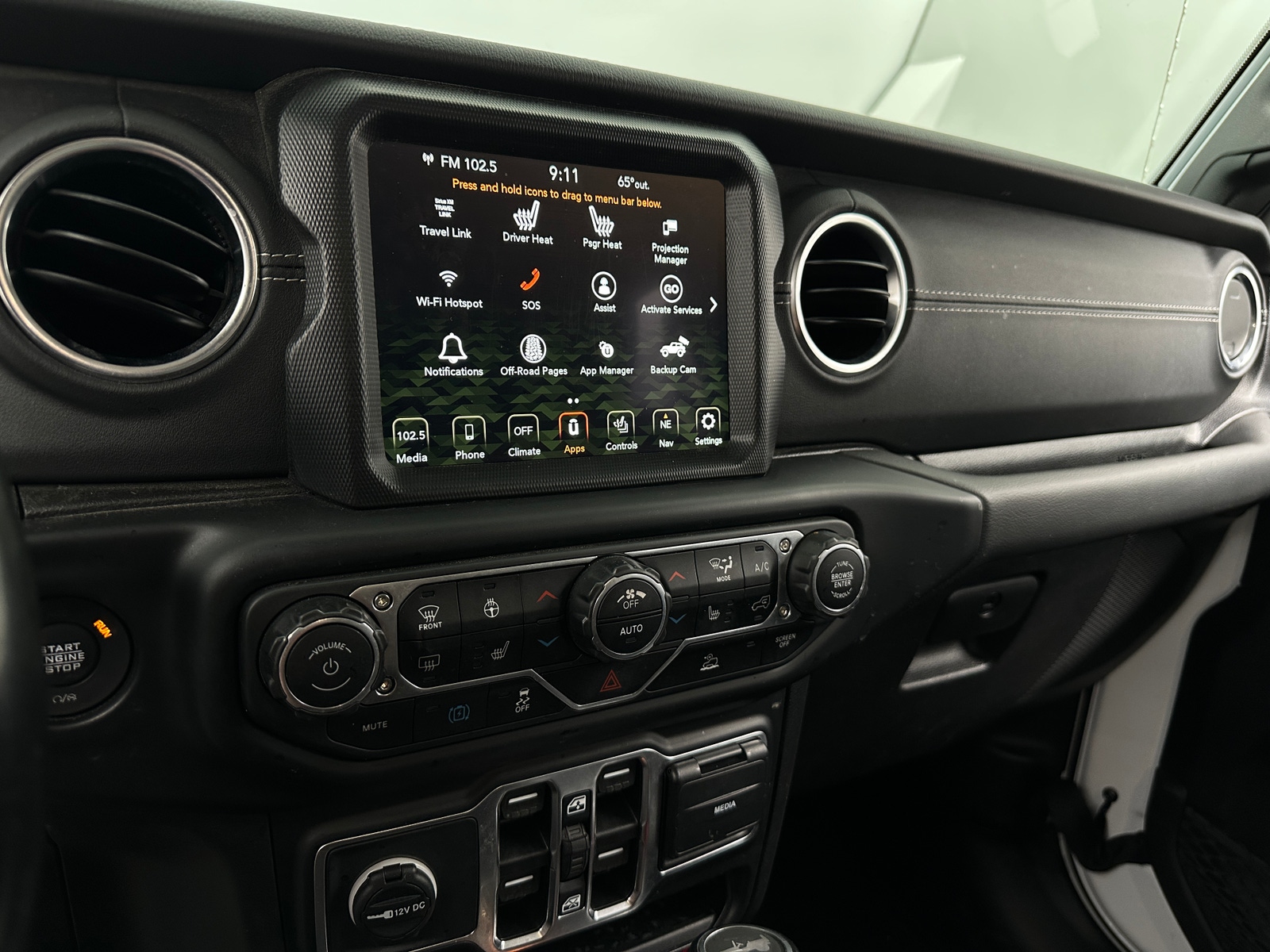 Thumbnail: 2022 Jeep Wrangler - 3