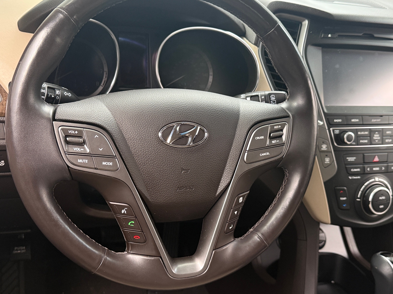 Thumbnail: 2018 Hyundai Santa Fe - 4
