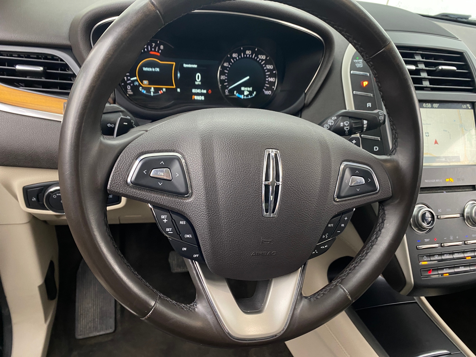 Thumbnail: 2017 Lincoln MKC - 4