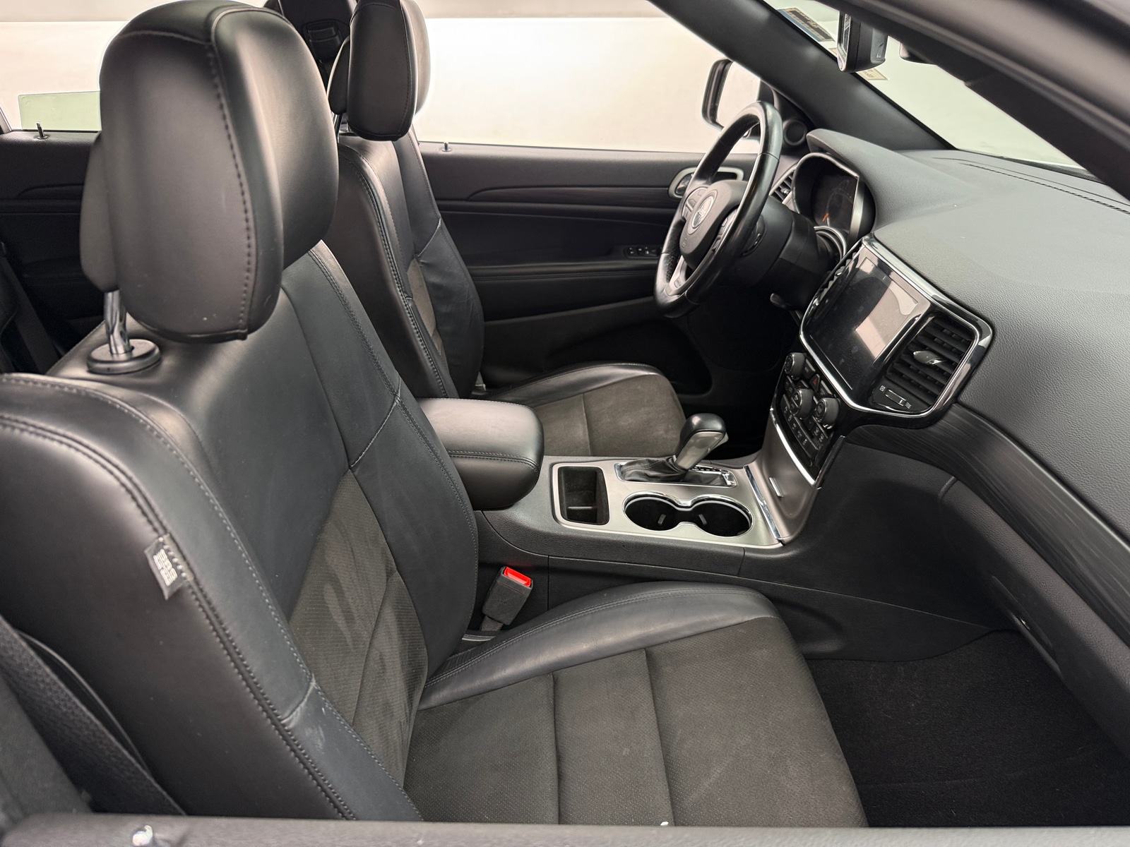 Thumbnail: 2020 Jeep Grand Cherokee - 2