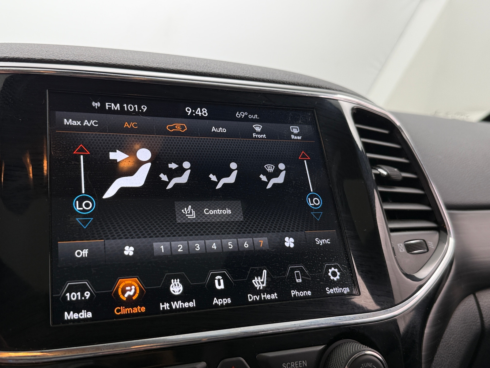 Thumbnail: 2020 Jeep Grand Cherokee - 4