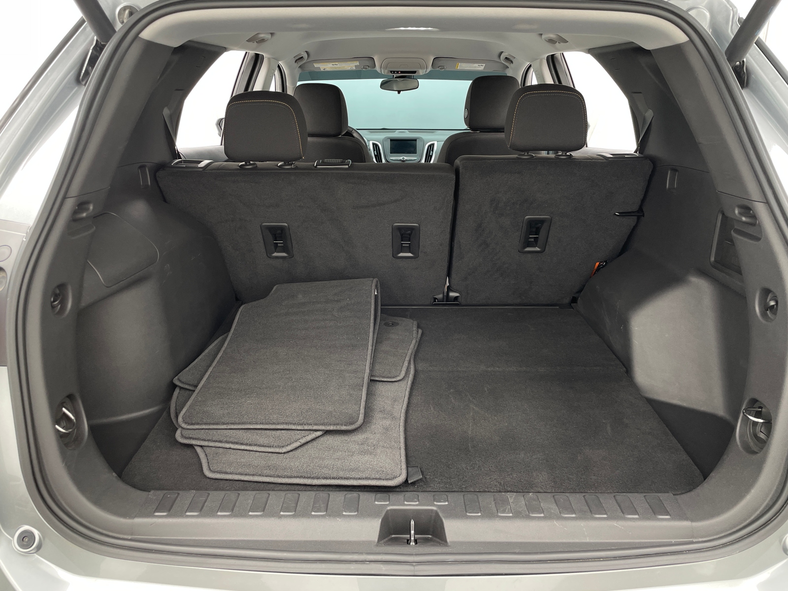 Thumbnail: 2023 Chevrolet Equinox - 7