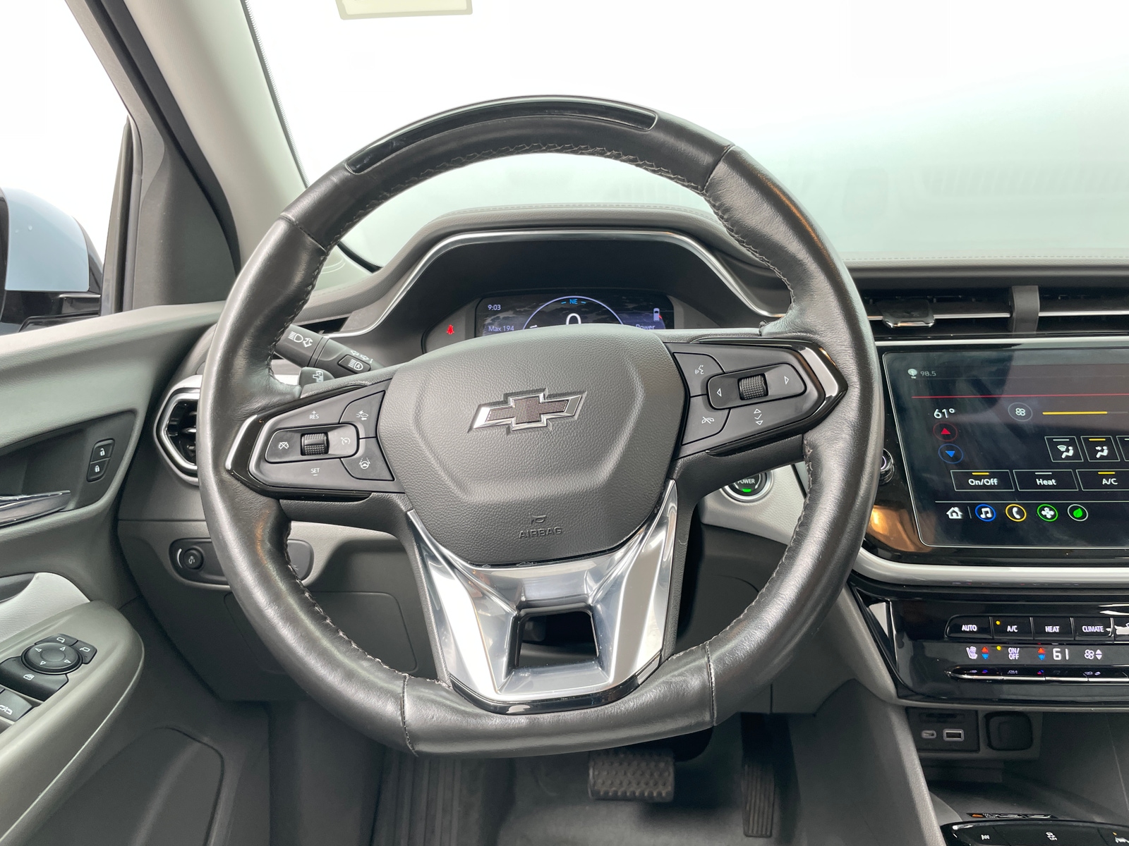 Thumbnail: 2023 Chevrolet Bolt EUV - 4