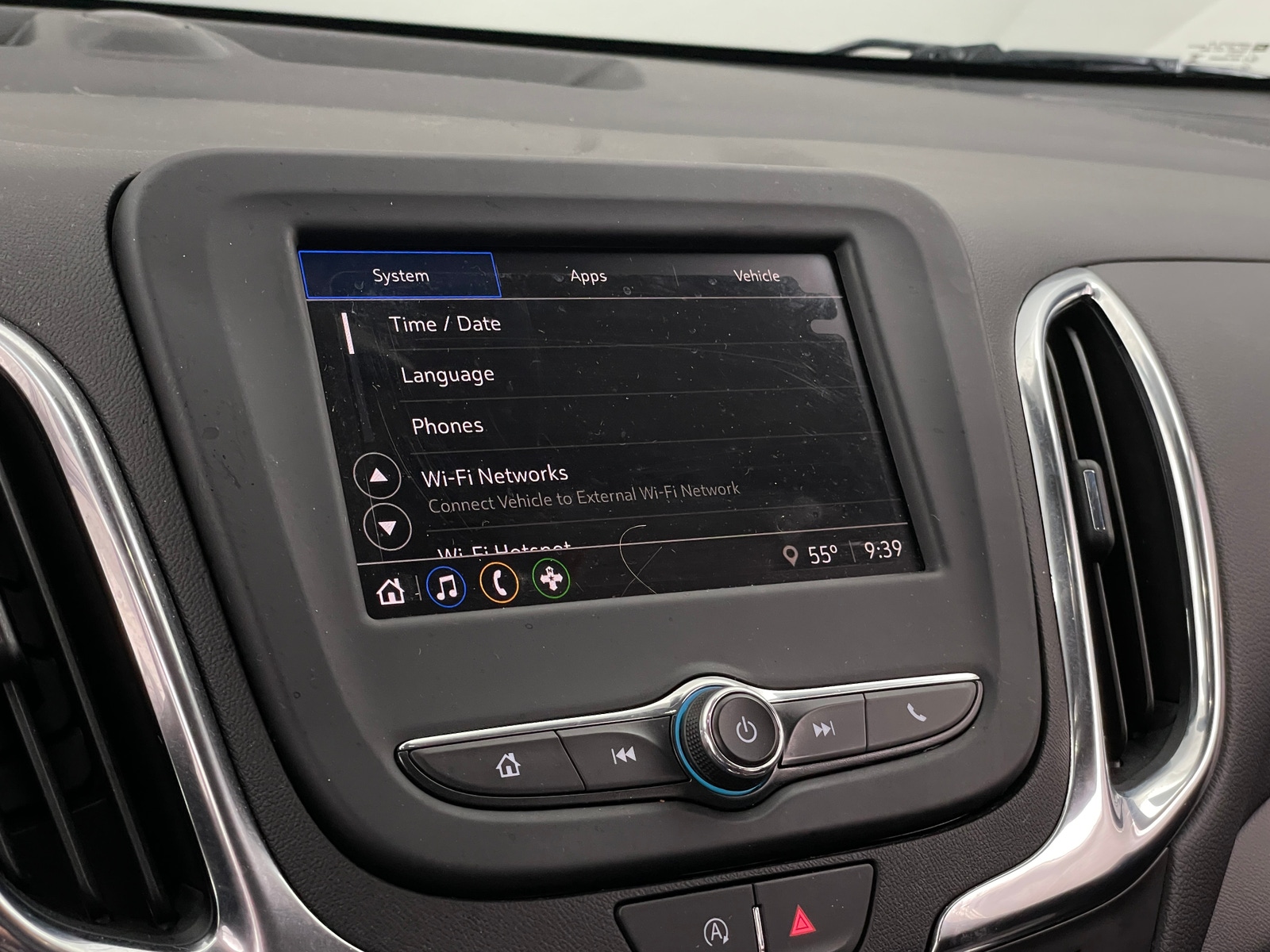 Thumbnail: 2023 Chevrolet Equinox - 4