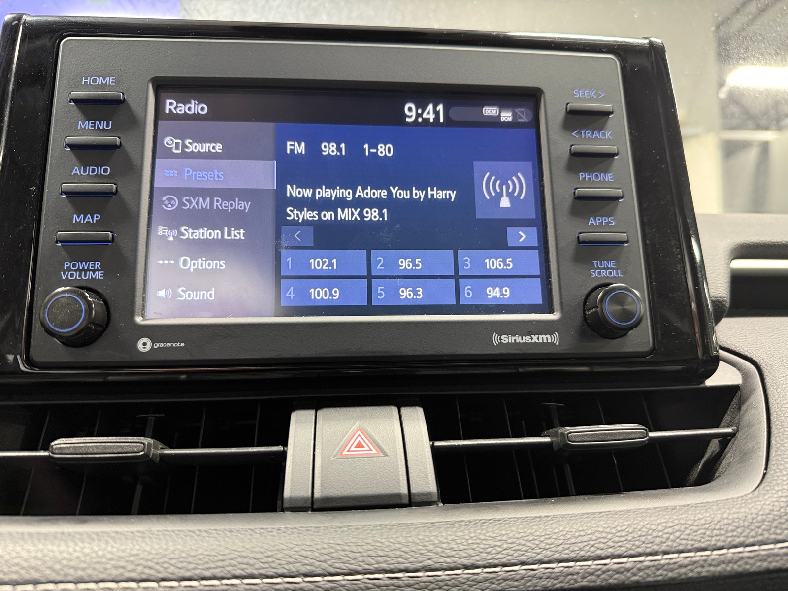 Thumbnail: 2021 Toyota RAV4 - 4