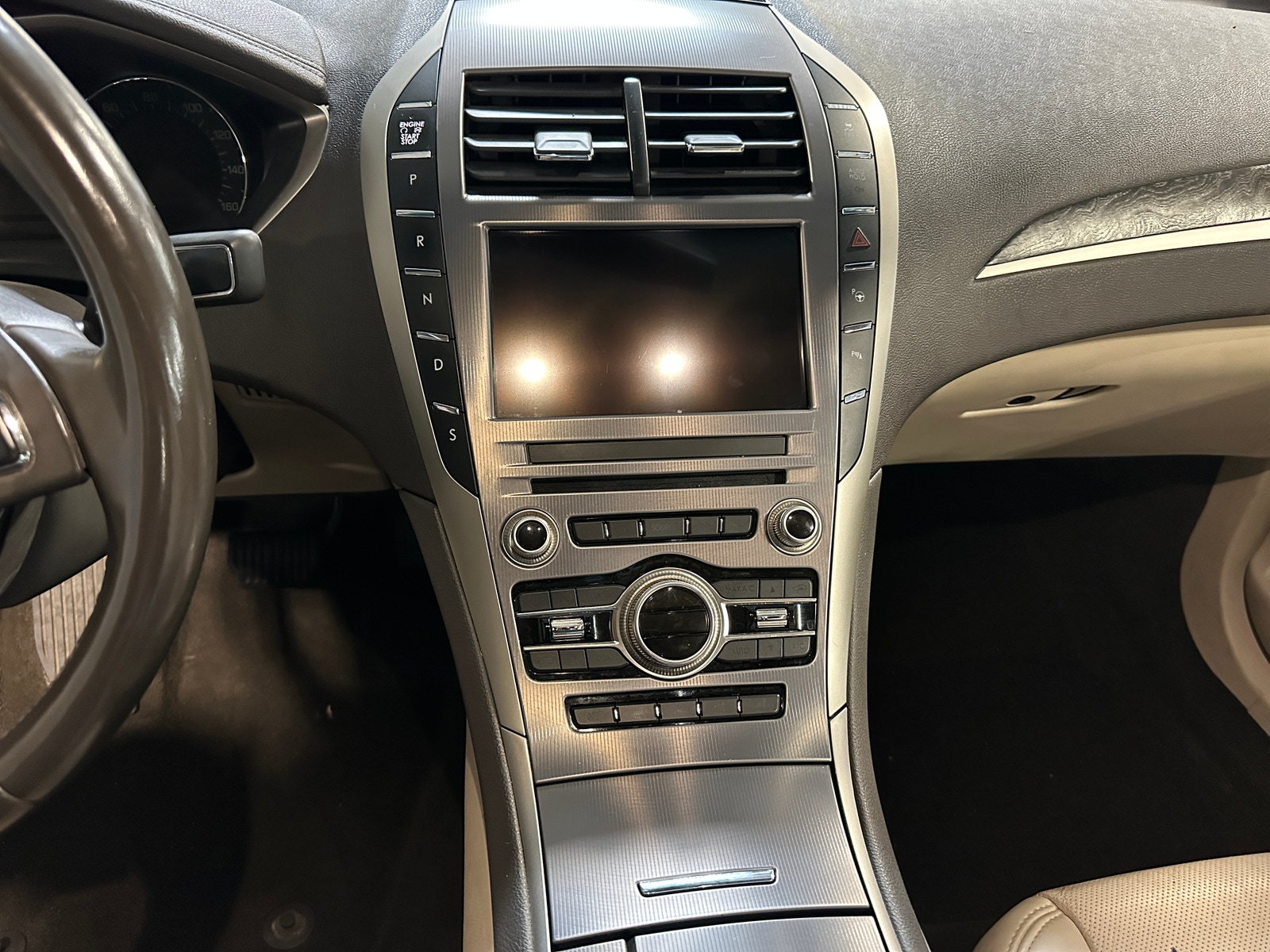 Thumbnail: 2019 Lincoln MKZ - 3