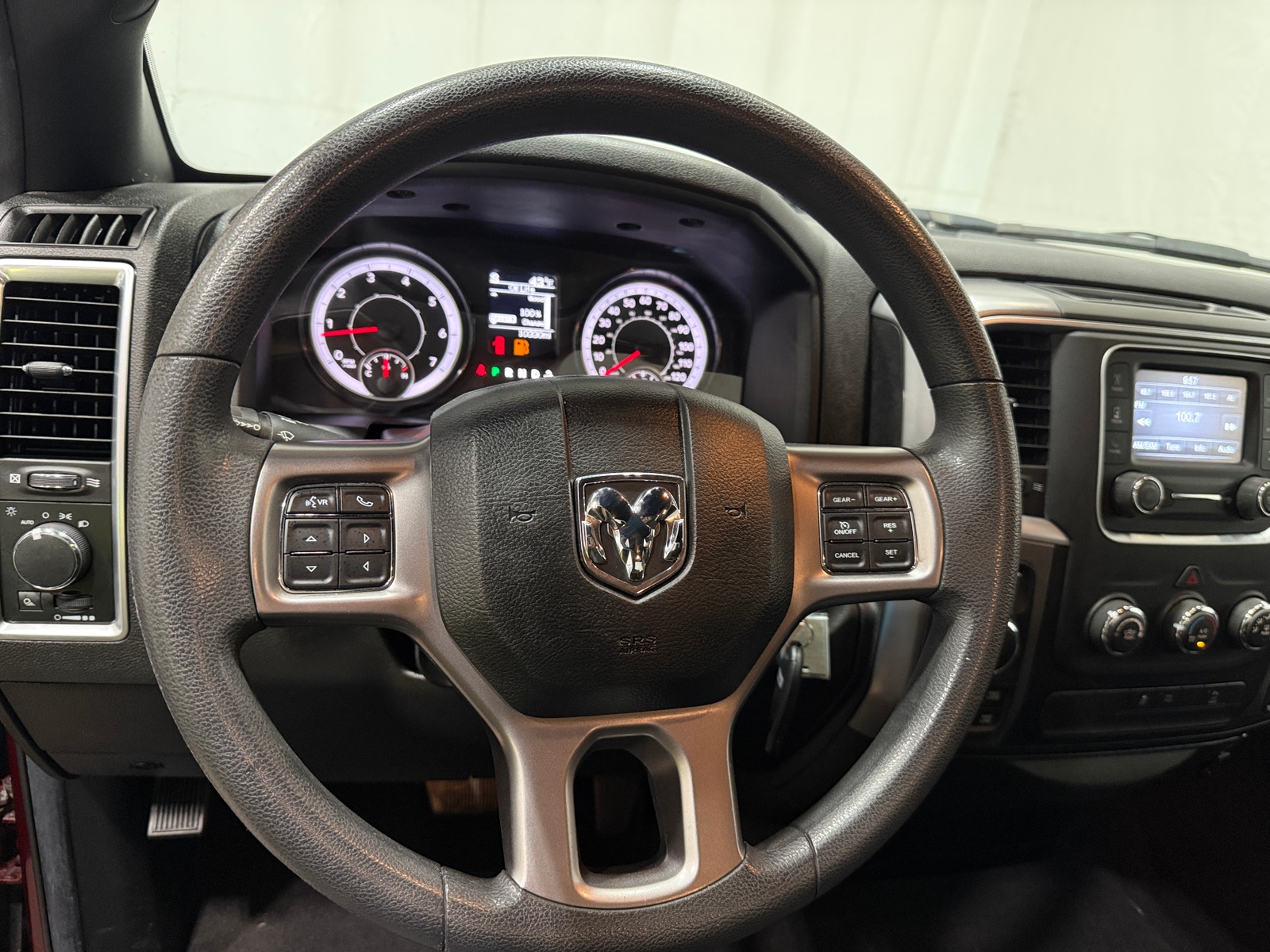 Thumbnail: 2022 RAM 1500 Classic - 5
