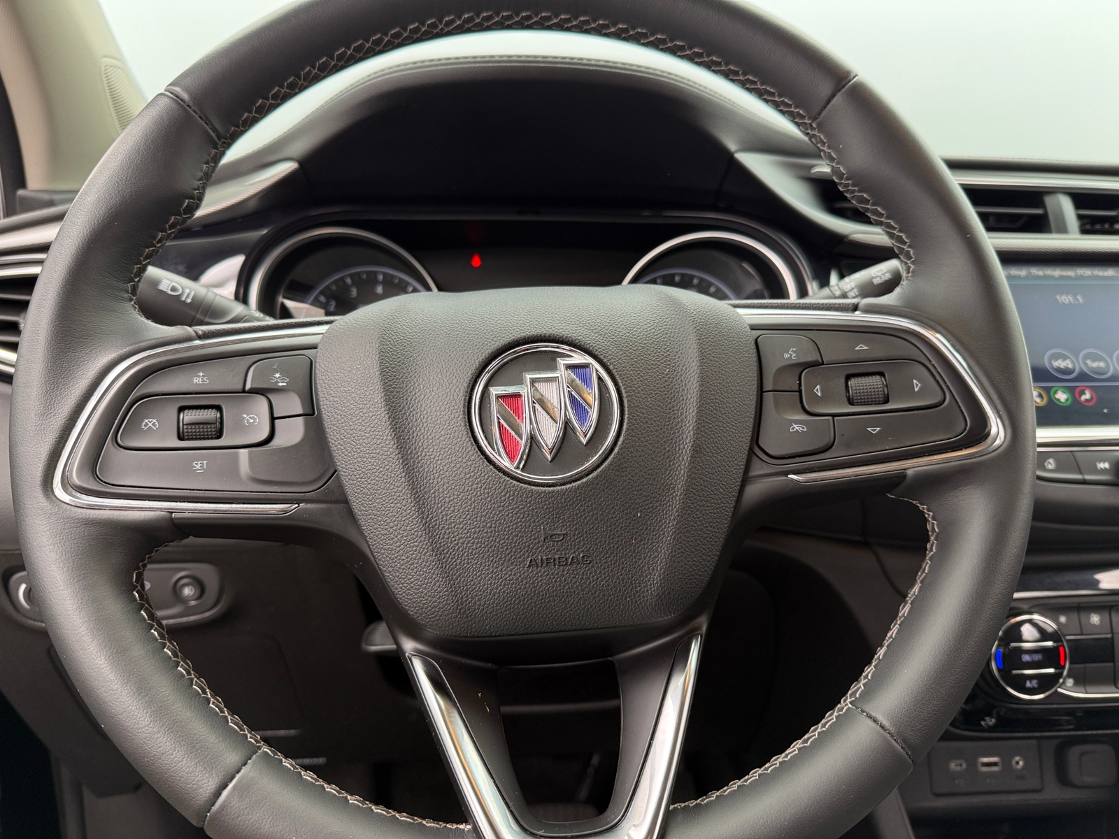 Thumbnail: 2023 Buick Encore GX - 4