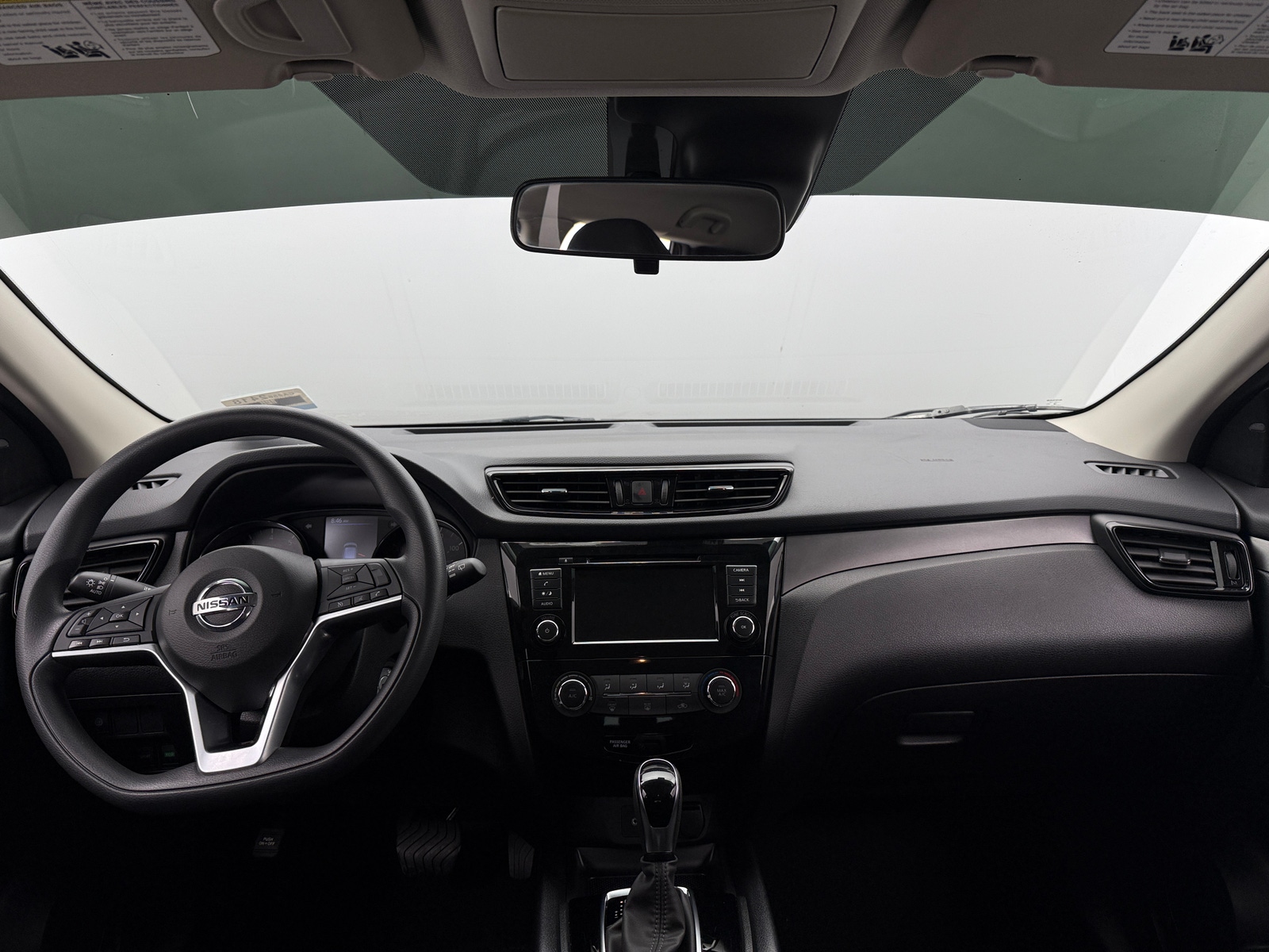 Thumbnail: 2021 Nissan Rogue Sport - 3