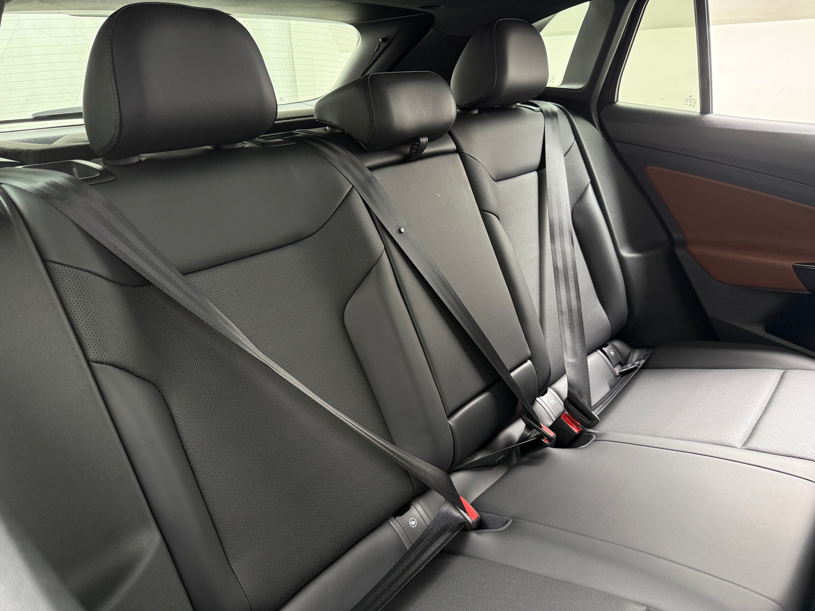 Thumbnail: 2021 Volkswagen ID.4 - 5