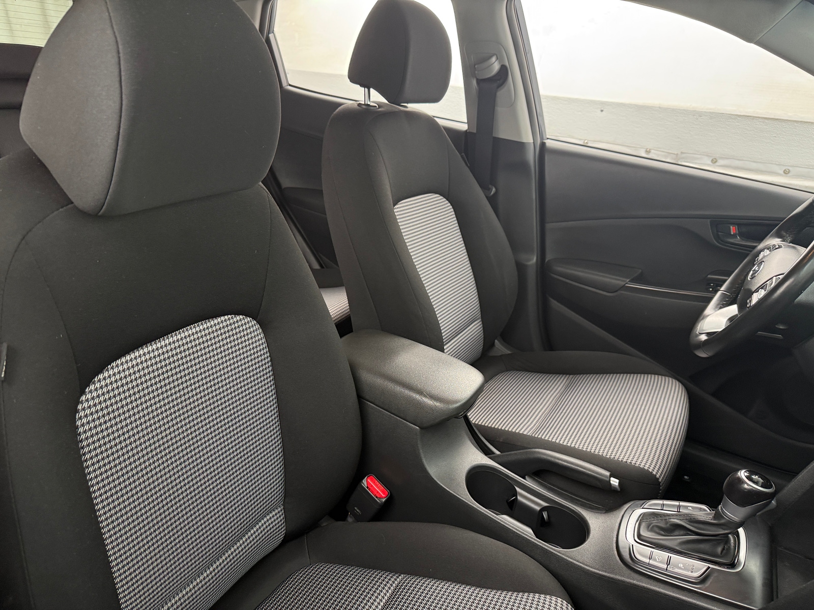 Thumbnail: 2021 Hyundai Kona - 2