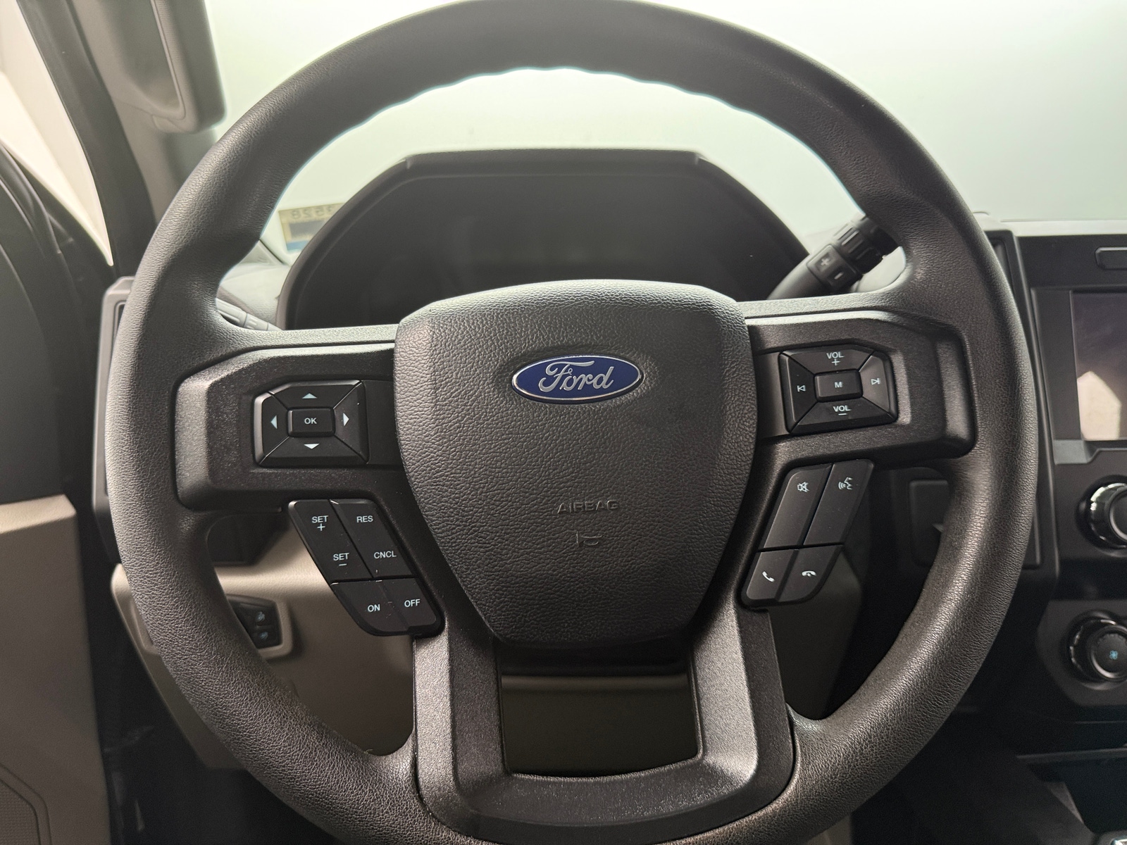Thumbnail: 2020 Ford Econoline - 5