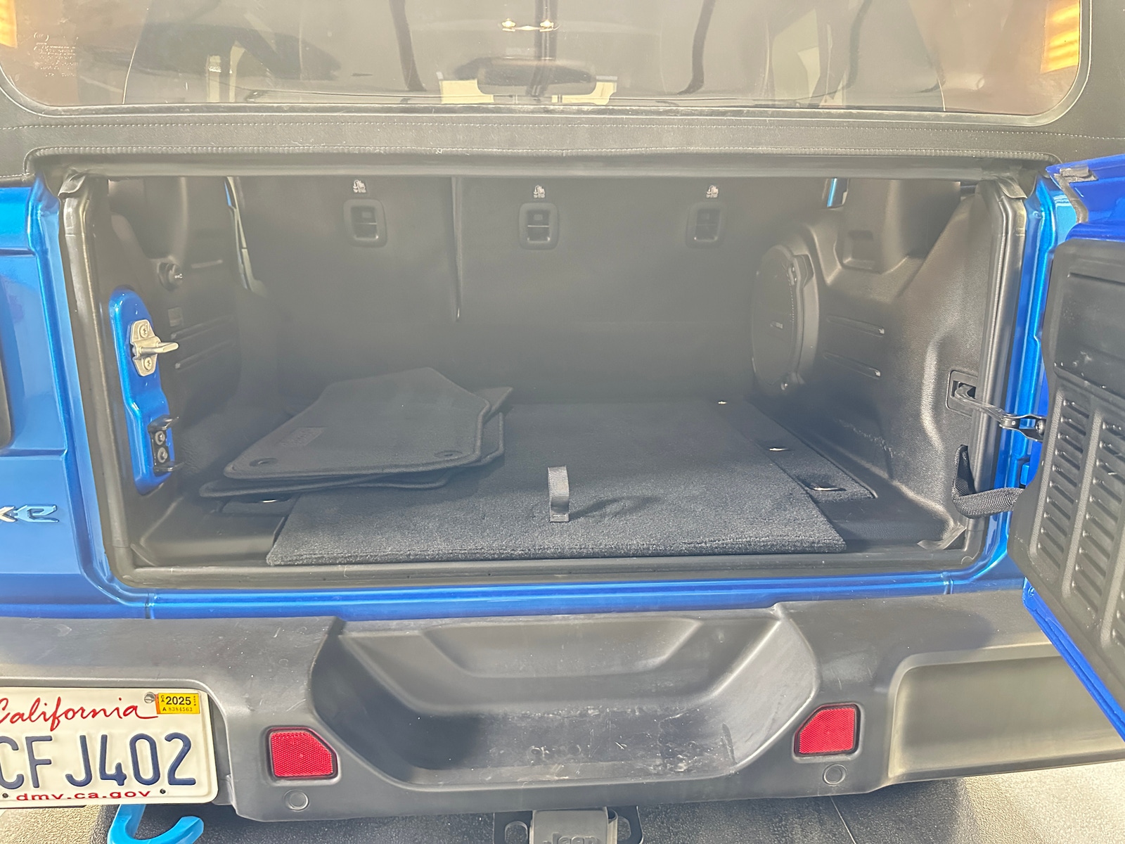 Thumbnail: 2022 Jeep Wrangler - 7