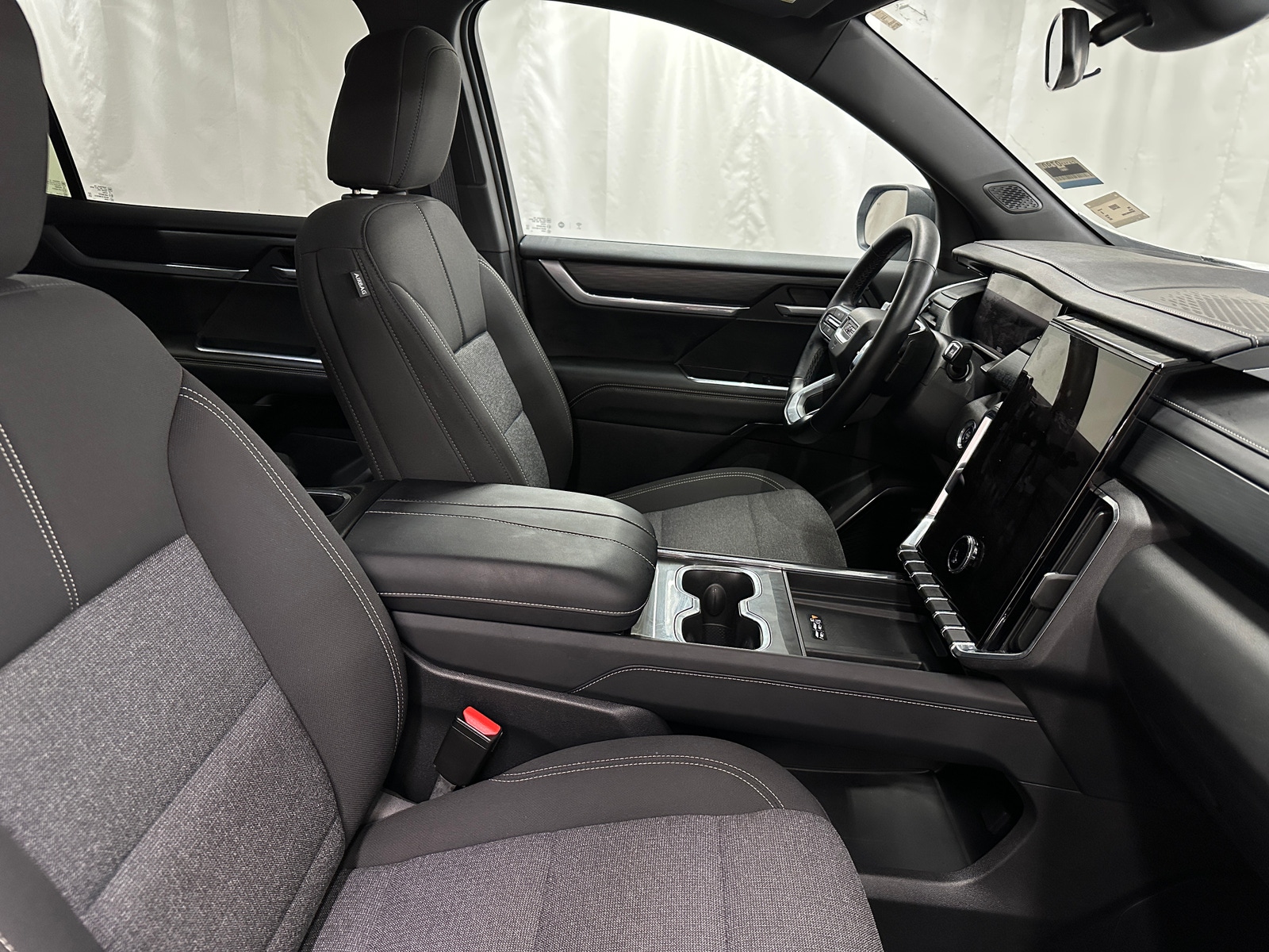 Thumbnail: 2025 GMC Acadia - 2