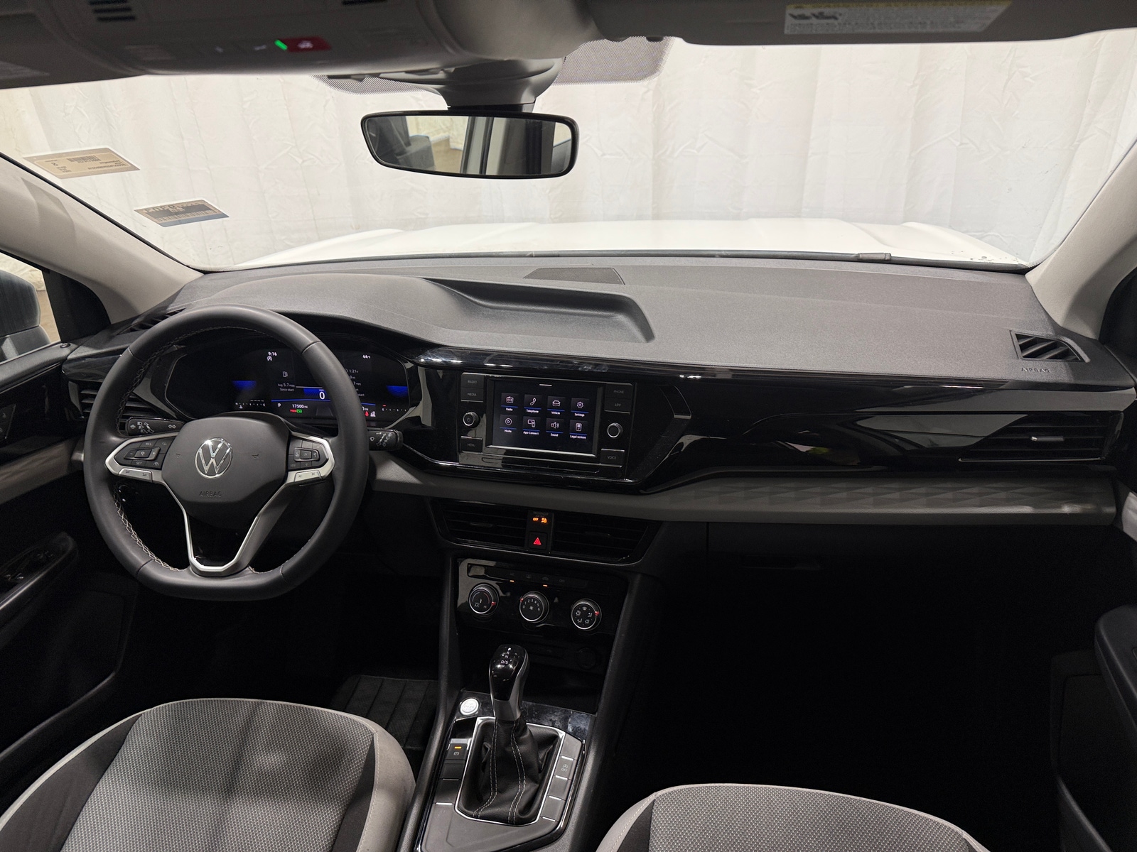 Thumbnail: 2024 Volkswagen Taos - 3