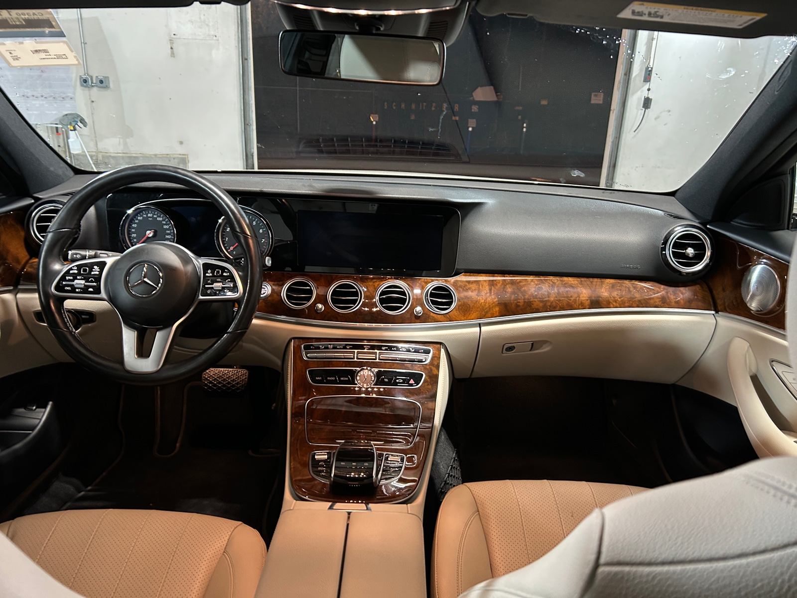 Thumbnail: 2019 Mercedes-Benz E-Class - 2