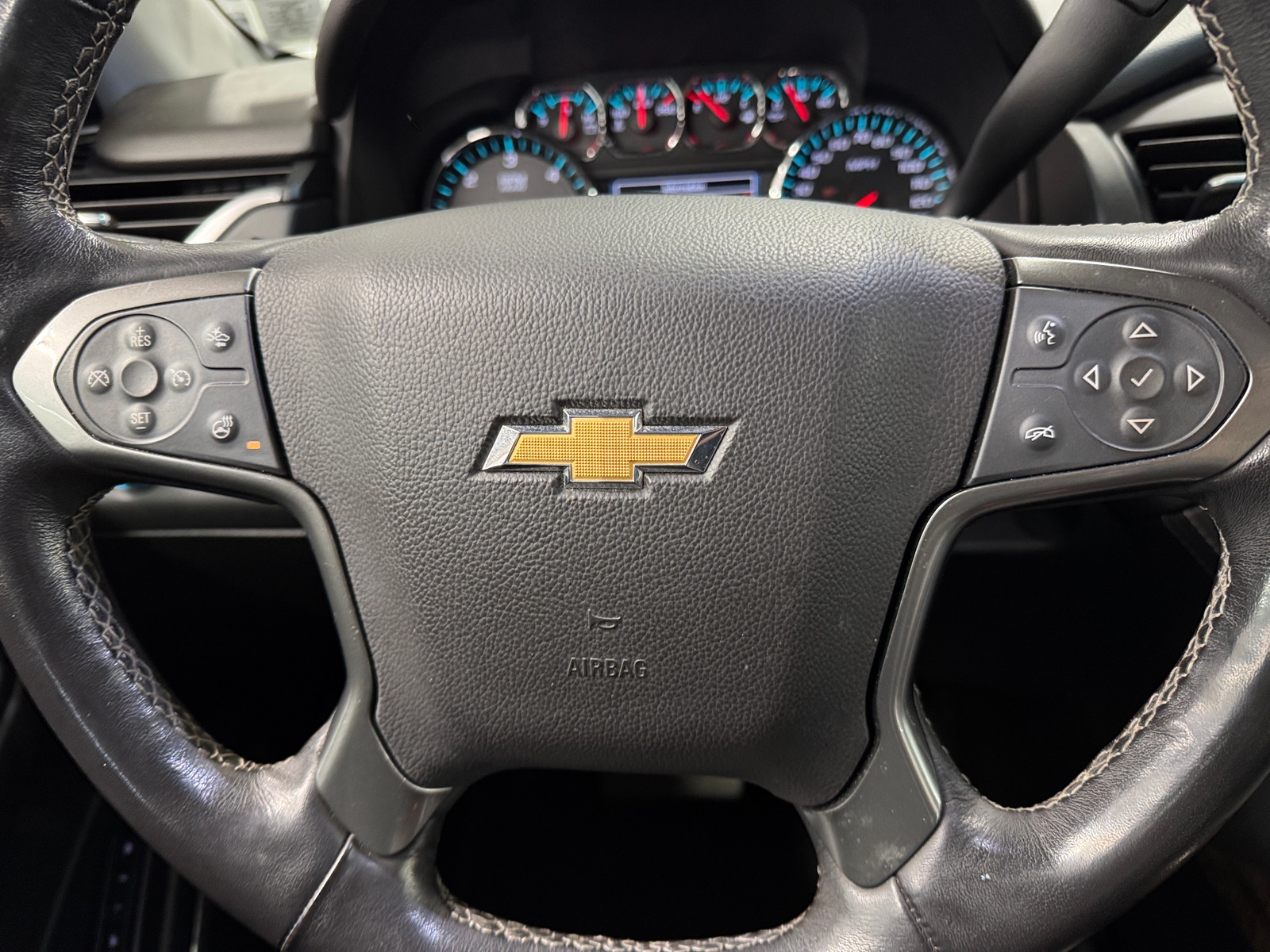 Thumbnail: 2020 Chevrolet Tahoe - 4