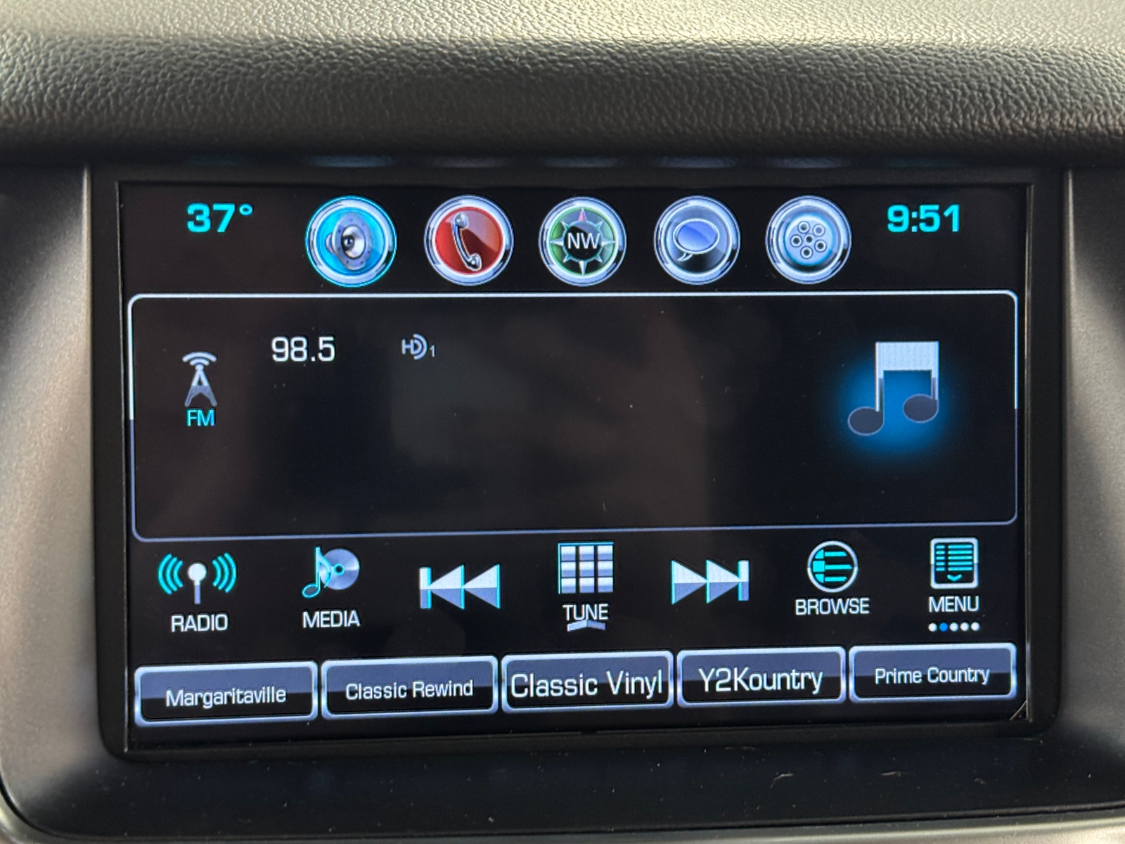 Thumbnail: 2020 Chevrolet Tahoe - 3