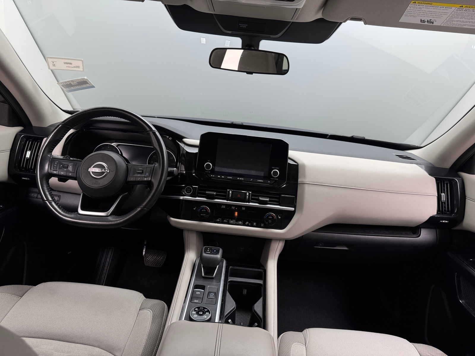 Thumbnail: 2022 Nissan Pathfinder - 3