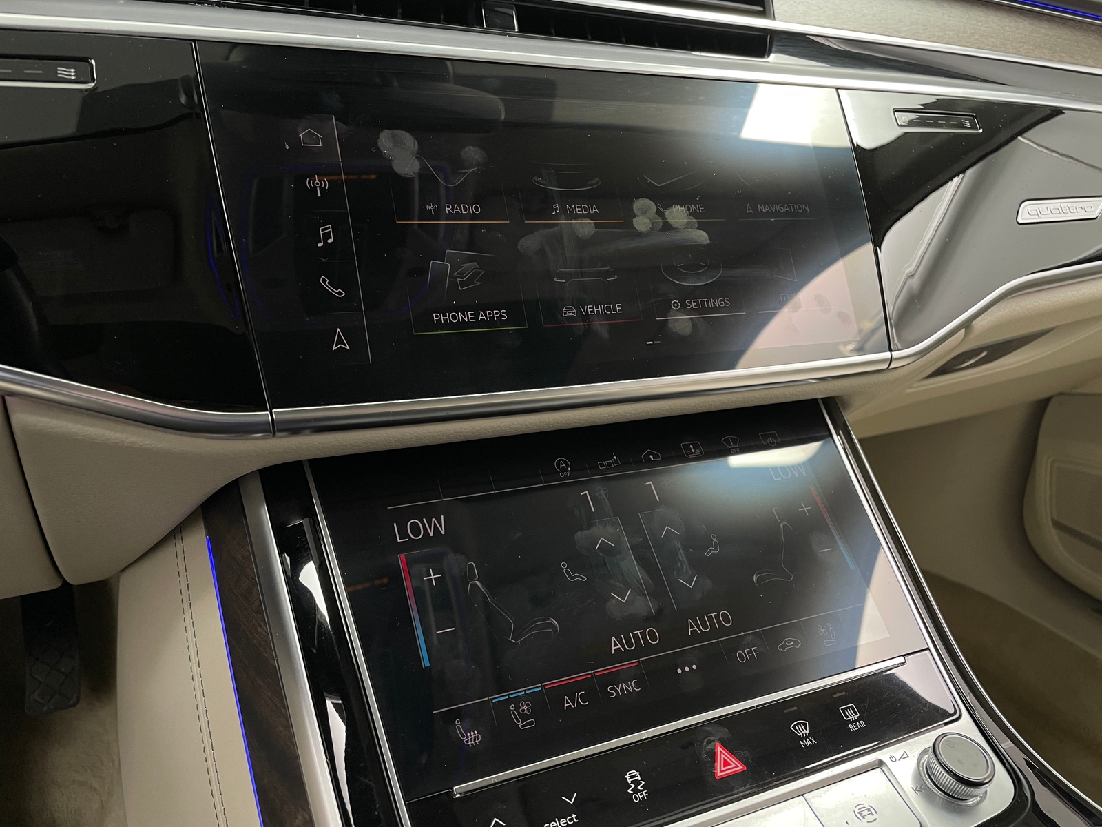 Thumbnail: 2020 Audi A8 - 3