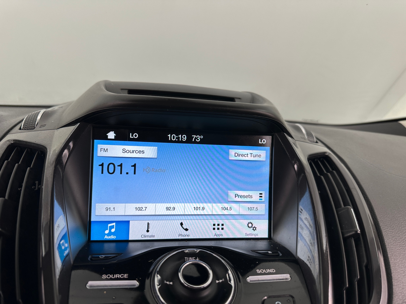 Thumbnail: 2016 Ford Escape - 3