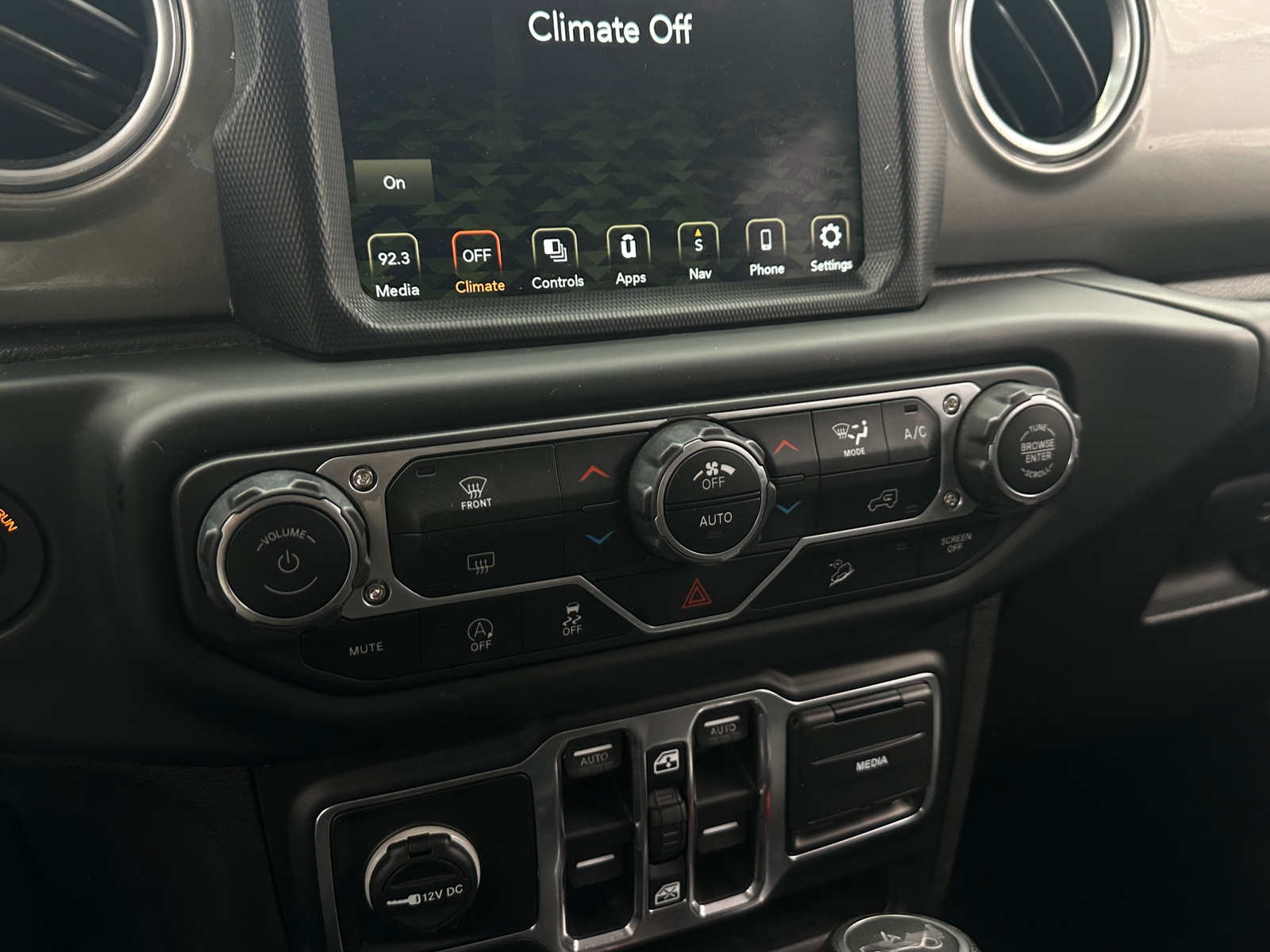 Thumbnail: 2018 Jeep Wrangler - 4