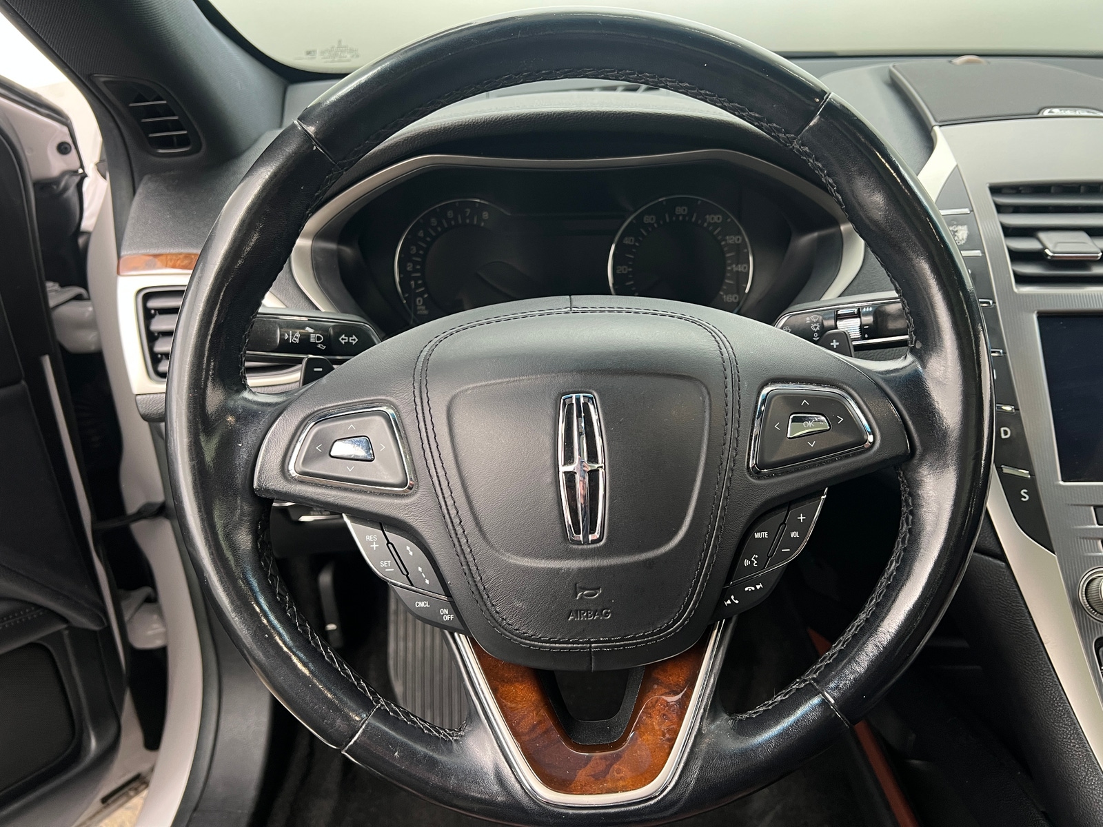 Thumbnail: 2018 Lincoln MKZ - 4