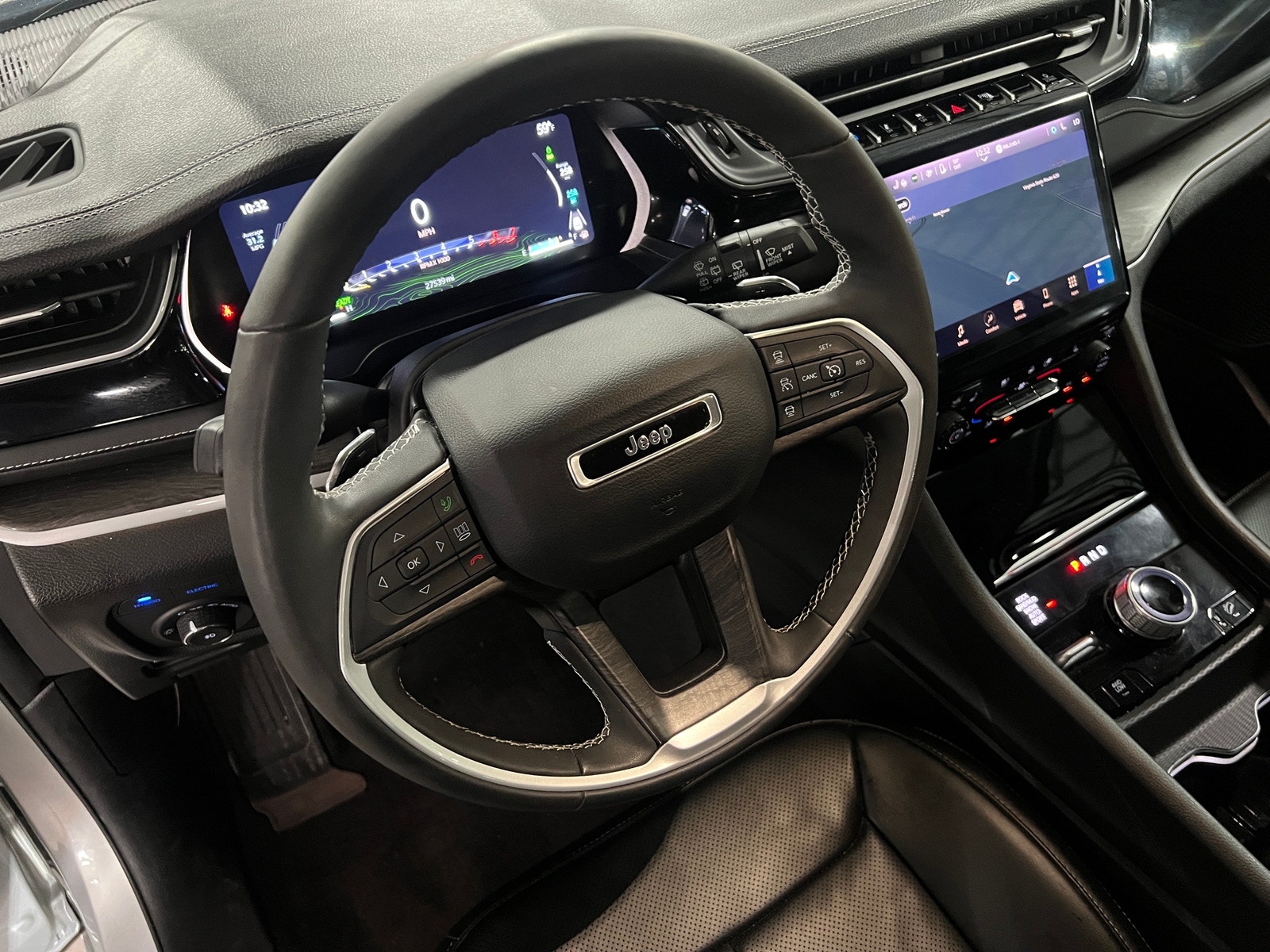 Thumbnail: 2023 Jeep Grand Cherokee - 4