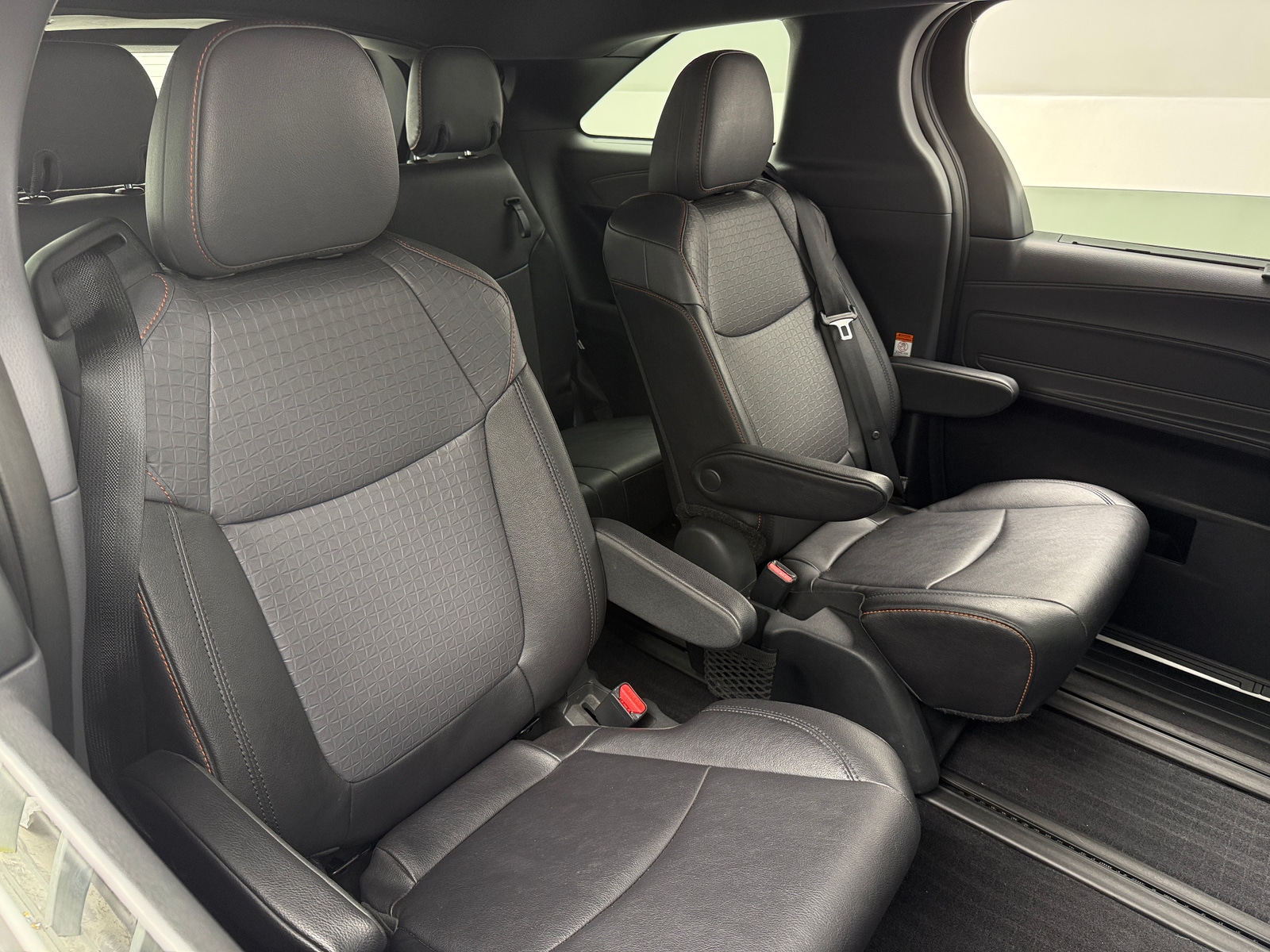 Thumbnail: 2024 Toyota Sienna - 5